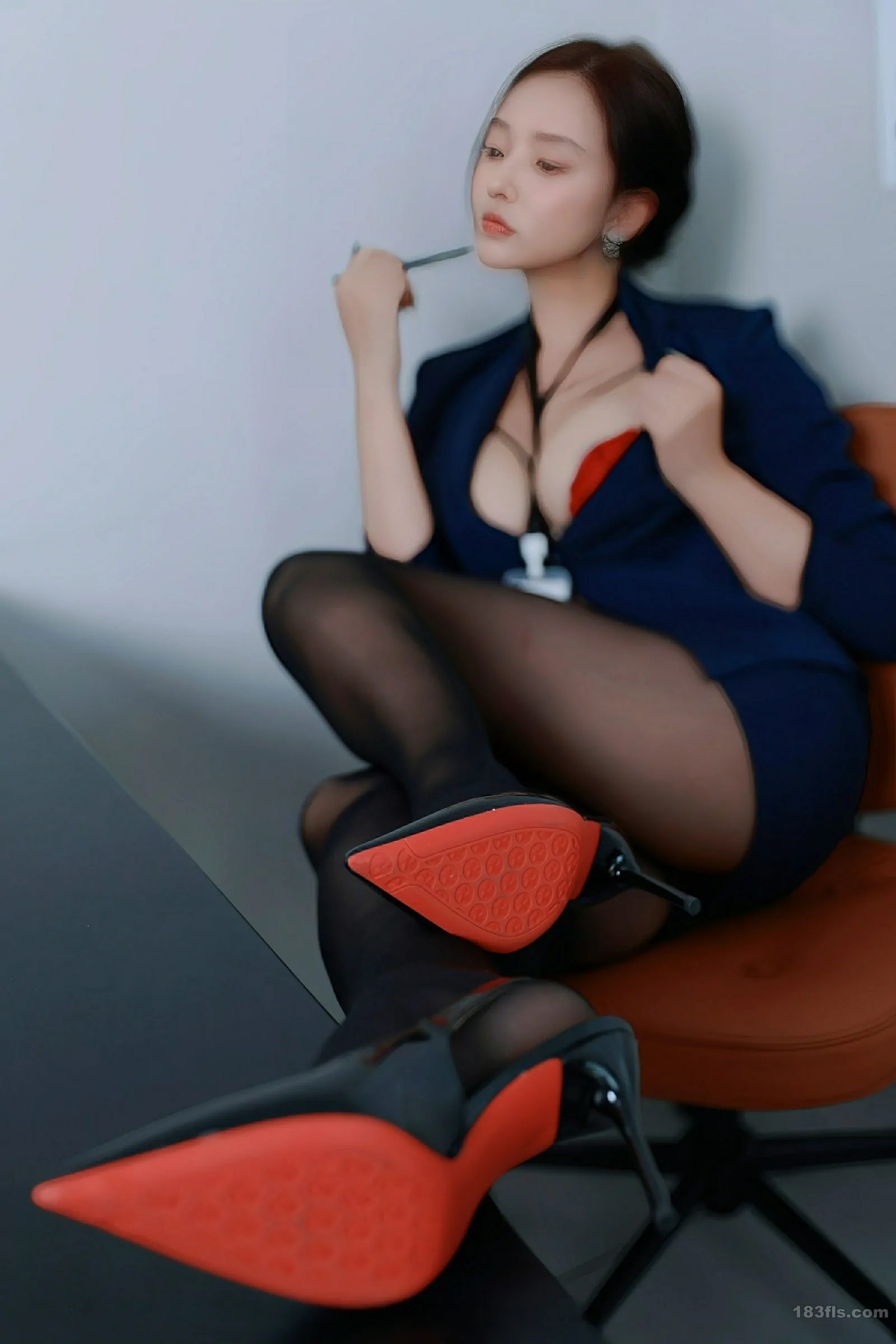 [XIUREN秀人网] 2025.09.10 No.10751 娜比-第5张图片-宅男套图吧