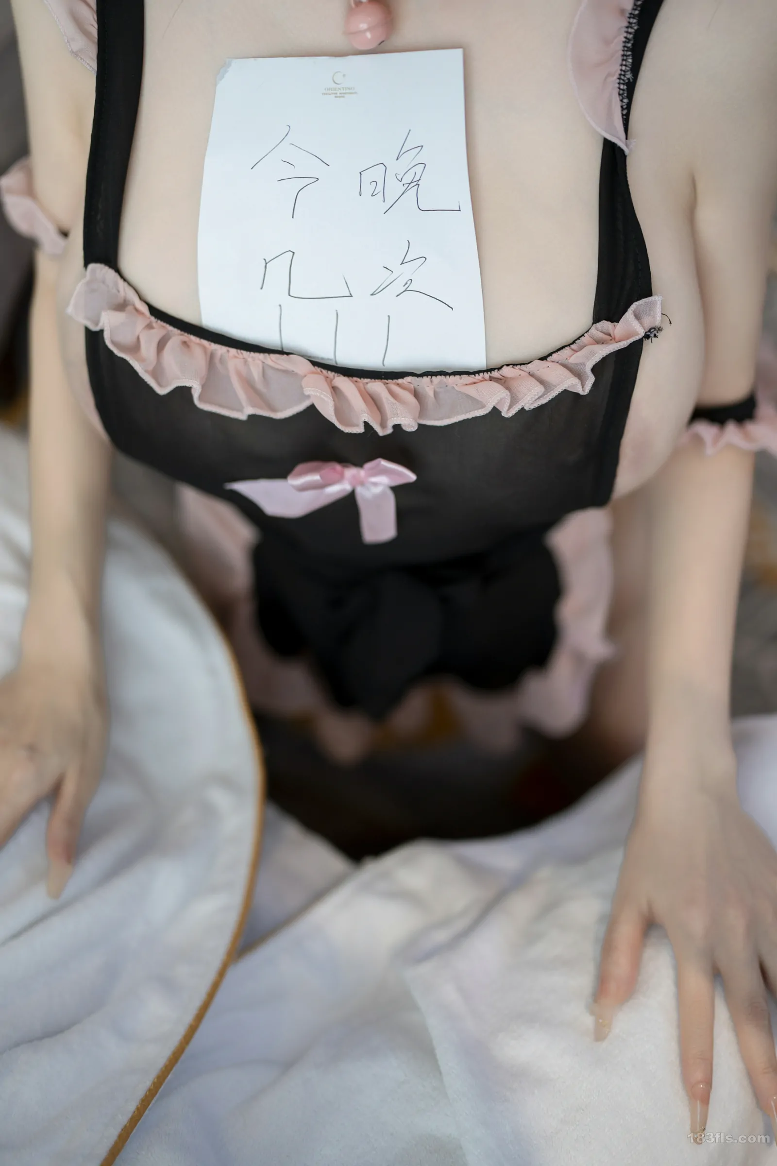 xiuren秀人网福利潘娇娇大尺度私拍写真双人女仆-第4张图片-宅男套图吧