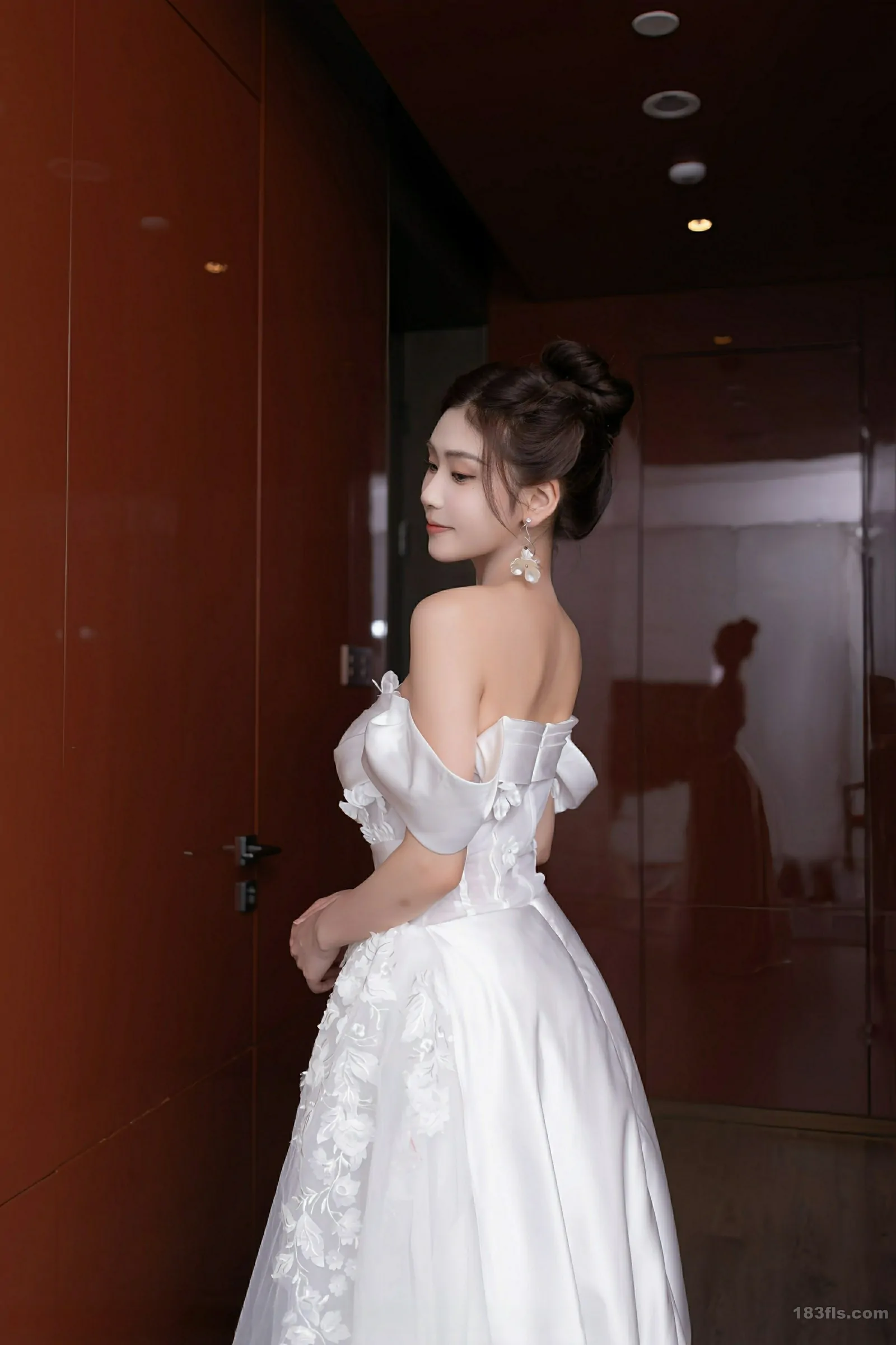 [XIUREN秀人网] 2025.09.26 No.10814 刘婷婷-第3张图片-宅男套图吧