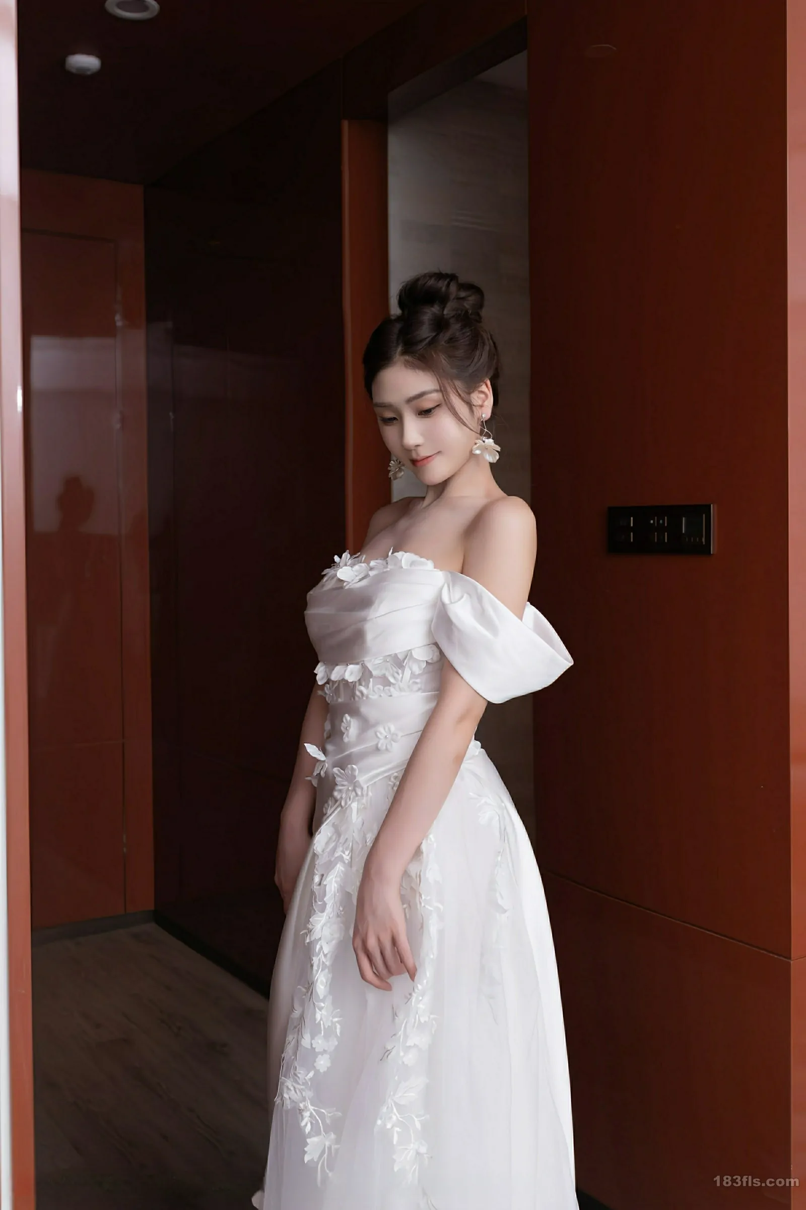 [XIUREN秀人网] 2025.09.26 No.10814 刘婷婷-第6张图片-宅男套图吧