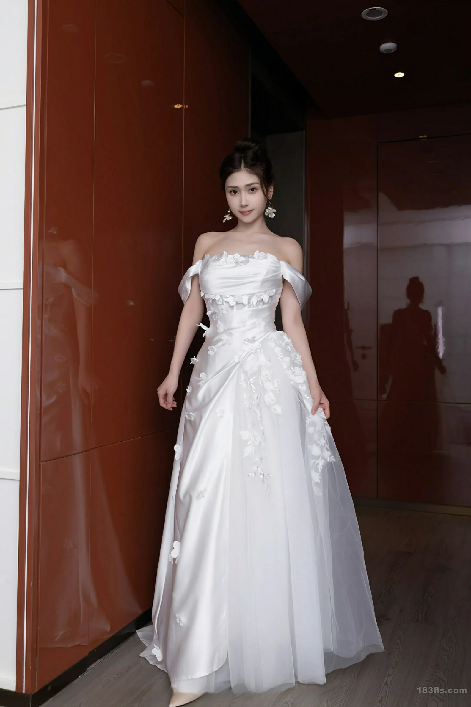 [XIUREN秀人网] 2025.09.26 No.10814 刘婷婷-第2张图片-宅男套图吧