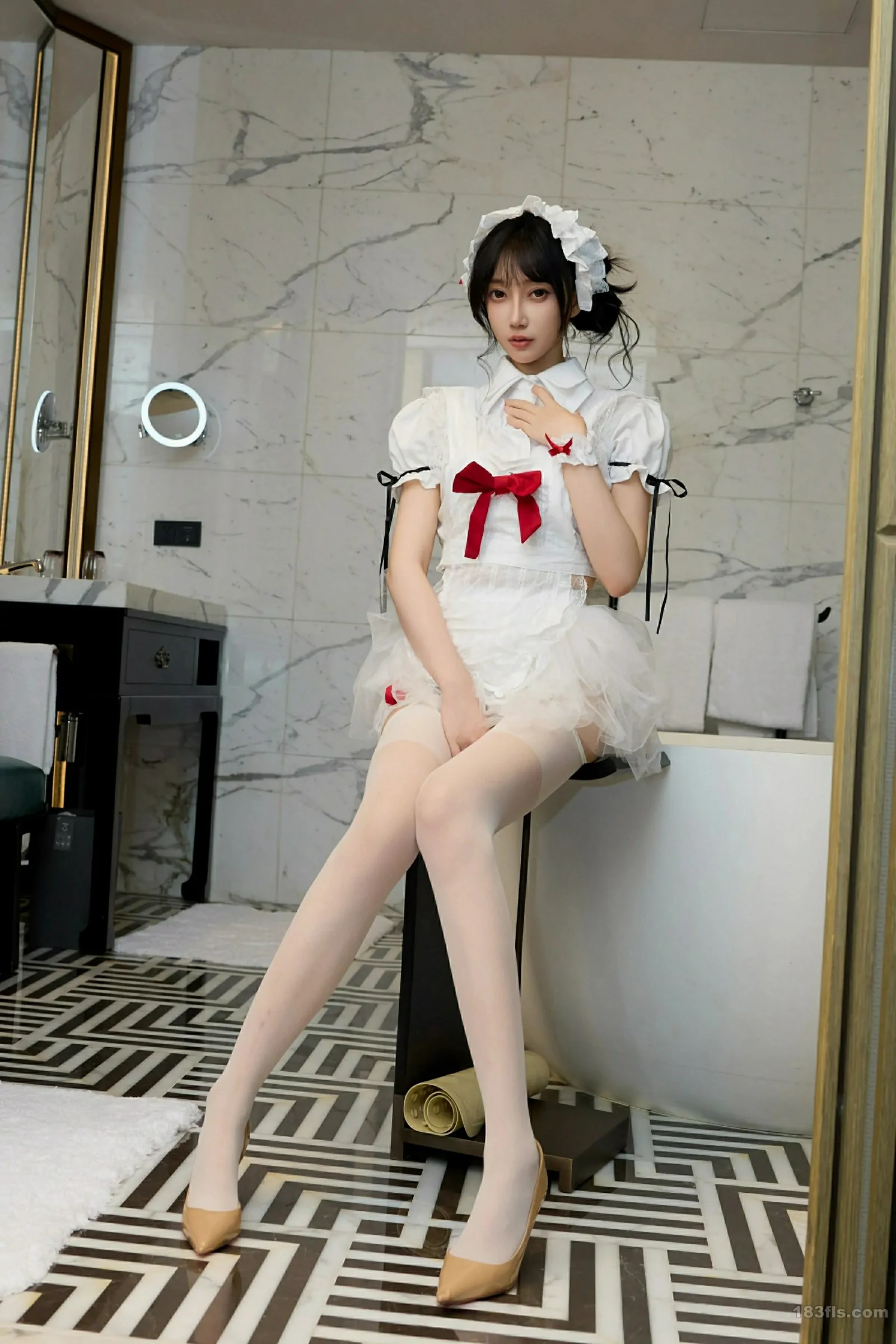 [XIUREN秀人网] 2025.09.29 No.10827 玥儿玥er-第5张图片-宅男套图吧