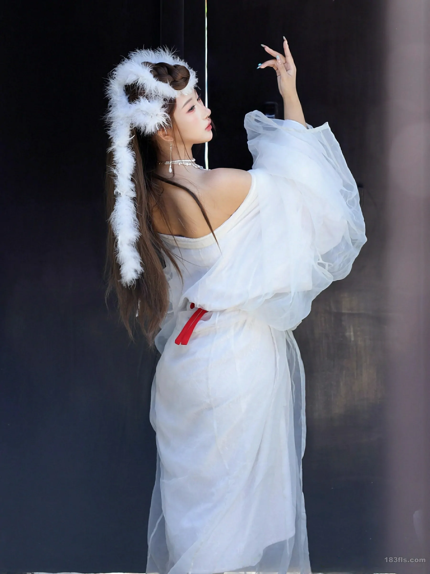 [XIUREN秀人网] 2025.10.09 No.10843 金允希Yuki-第6张图片-宅男套图吧