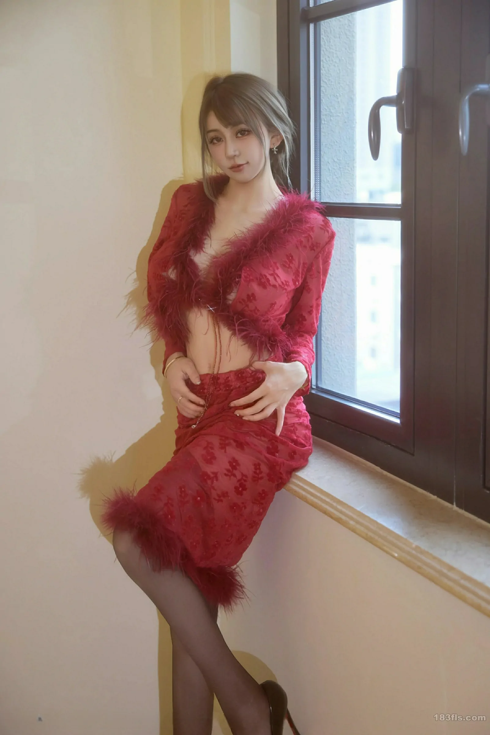 [XIUREN秀人网] 2025.10.10 No.10848 Zoe柚柚-第4张图片-宅男套图吧