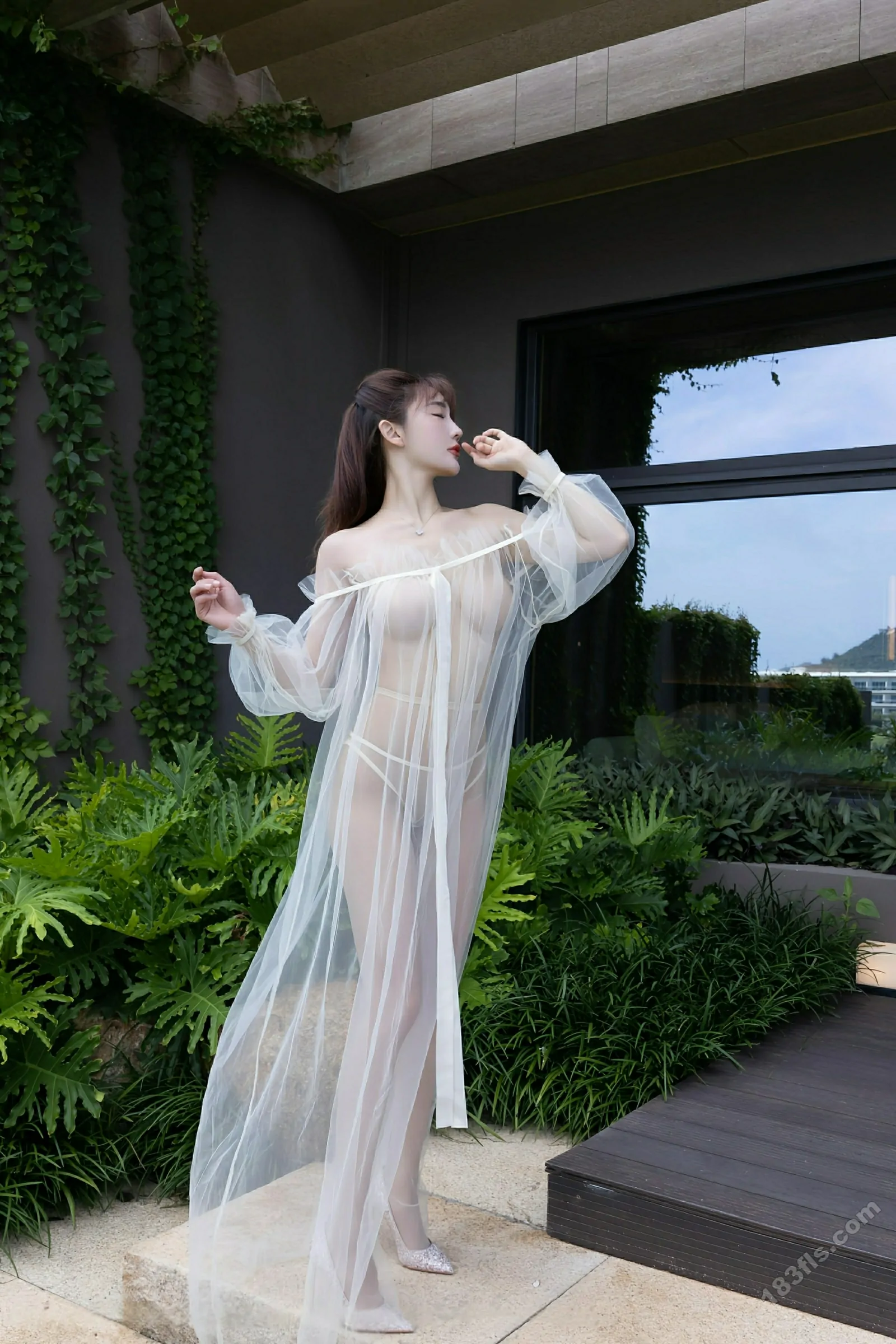 [XIUREN秀人网] 2025.10.23 No.10903 陆萱萱-第4张图片-宅男套图吧