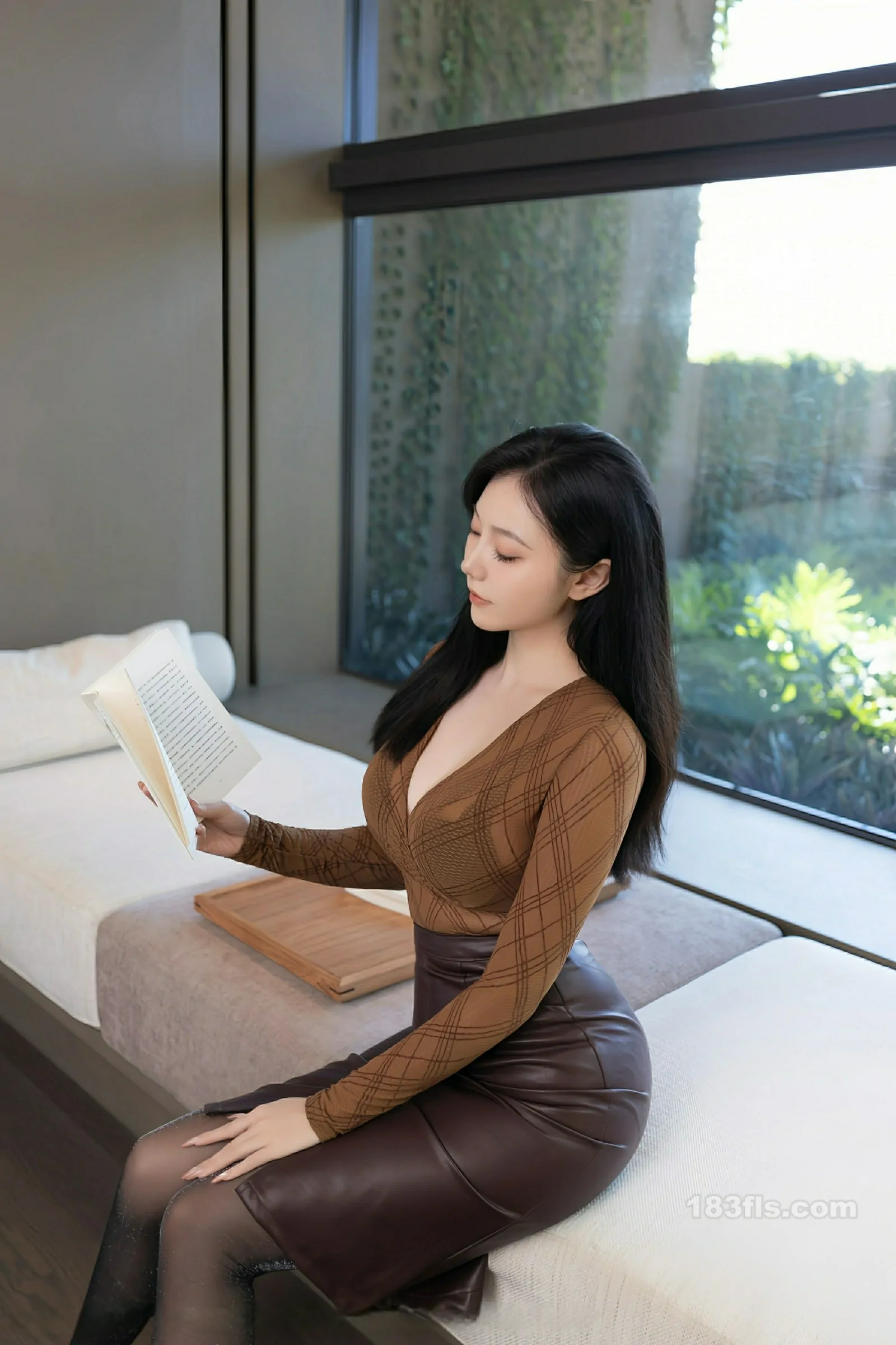 [XIUREN秀人网] 2025.11.04 No.10947 安然anran-第3张图片-宅男套图吧