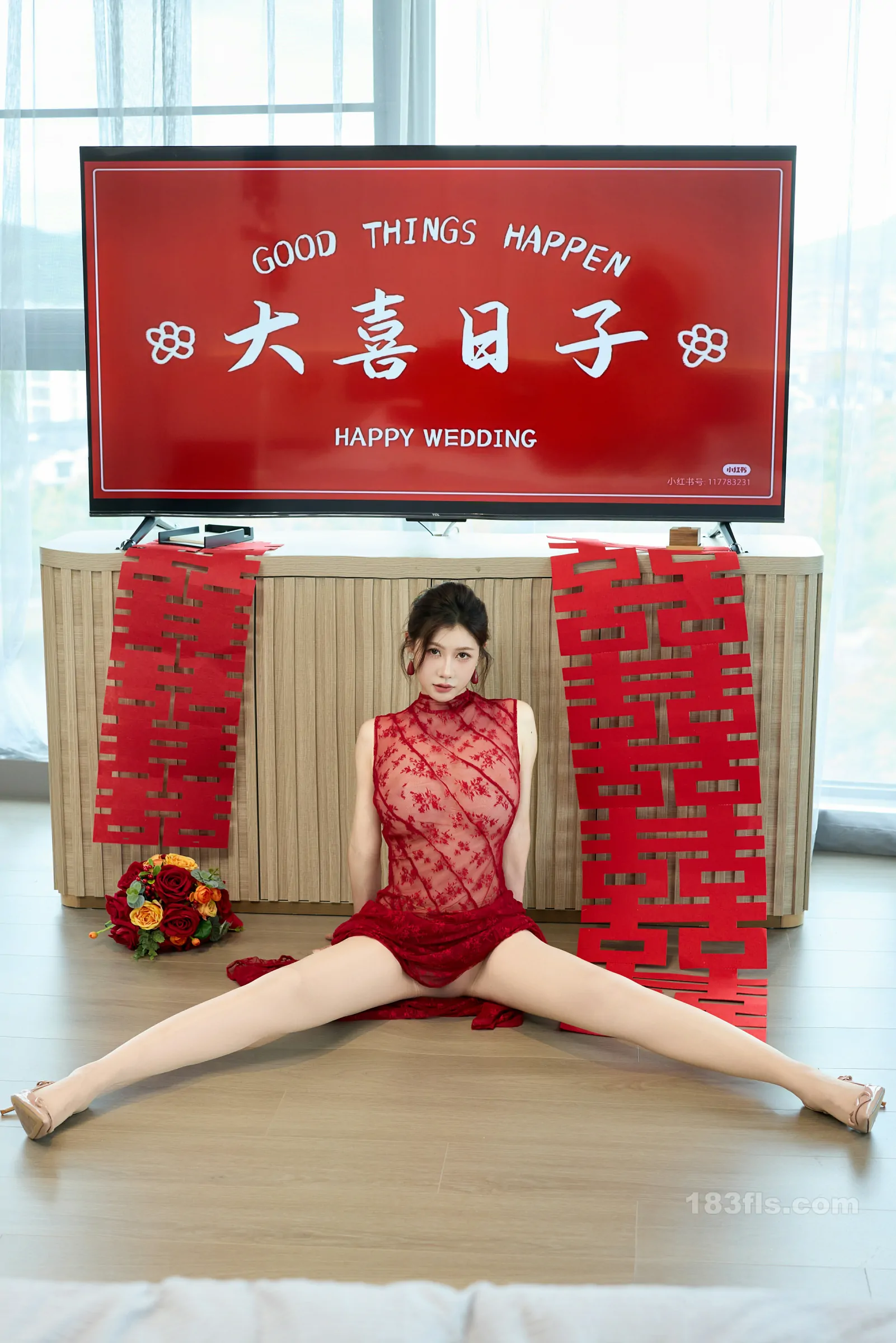 xiuren秀人网福利尹甜甜大尺度私拍写真出嫁