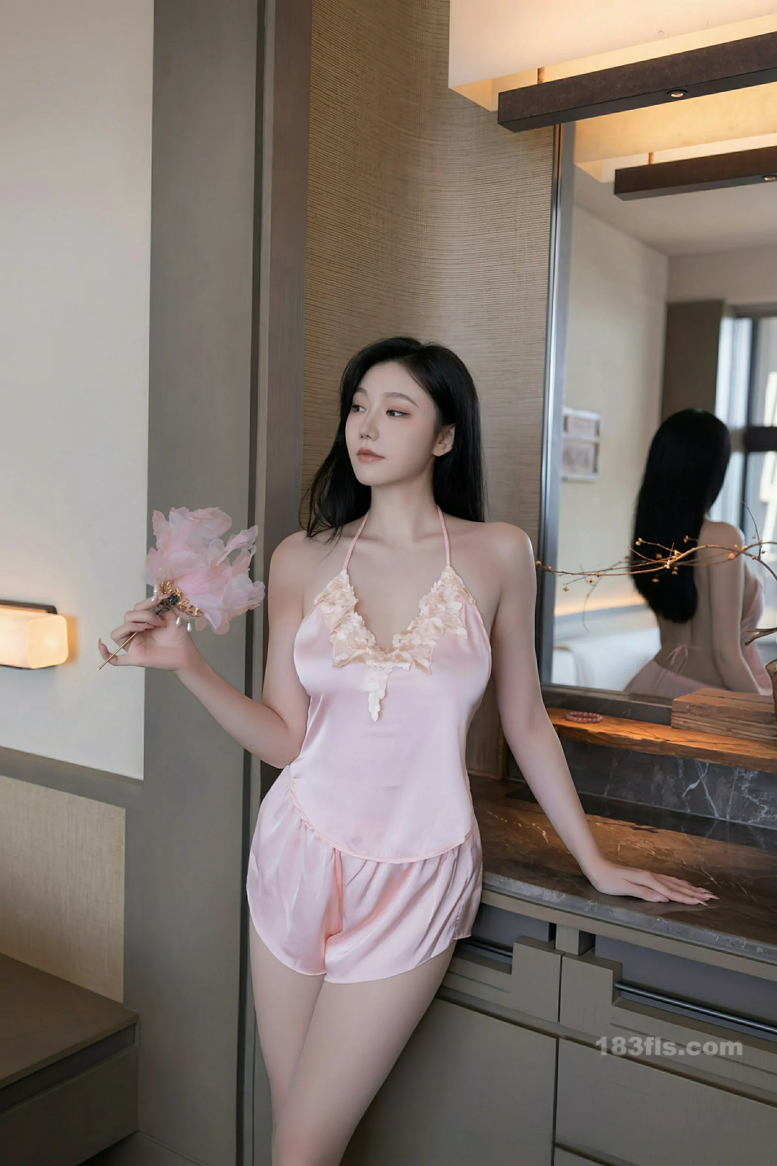 [XIUREN秀人网] 2025.11.18 No.11002 安然anran-第4张图片-宅男套图吧