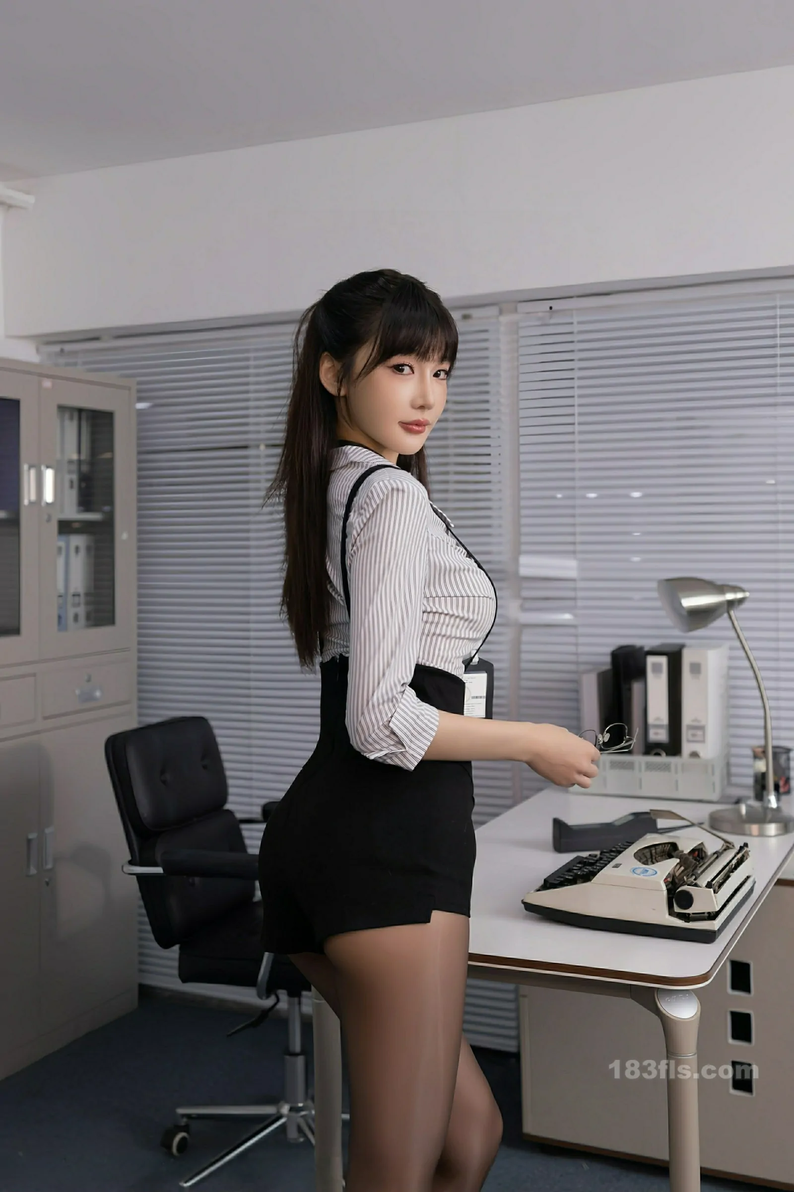 [XIUREN秀人网] 2025.12.04 No.11070 陆萱萱-第3张图片-宅男套图吧