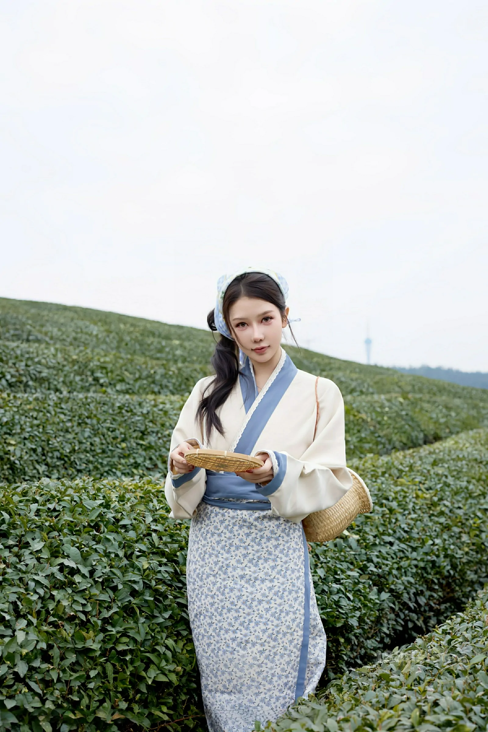 [XIUREN秀人网] 2025.12.11 No.11098 尹甜甜-第3张图片-宅男套图吧