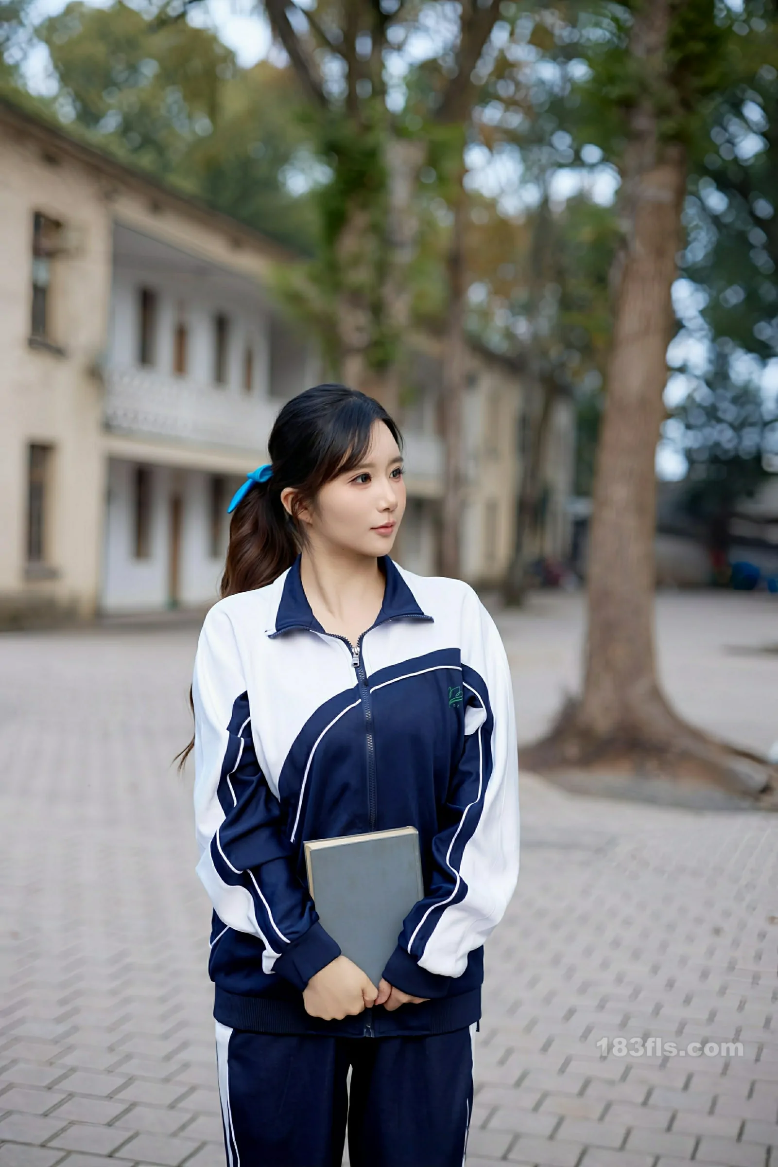 [XIUREN秀人网] 2025.12.12 No.11103 小肉肉咪-第3张图片-宅男套图吧