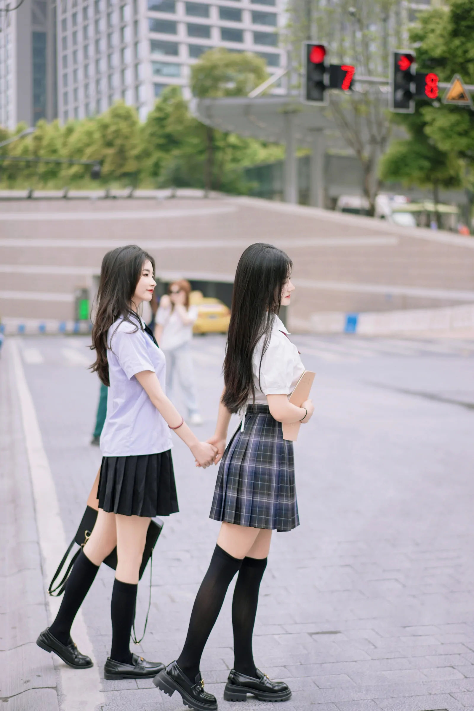 xiuren秀人网福利鱼尾fish谭小灵大尺度私拍写真青春学生妹篇-第3张图片-宅男套图吧