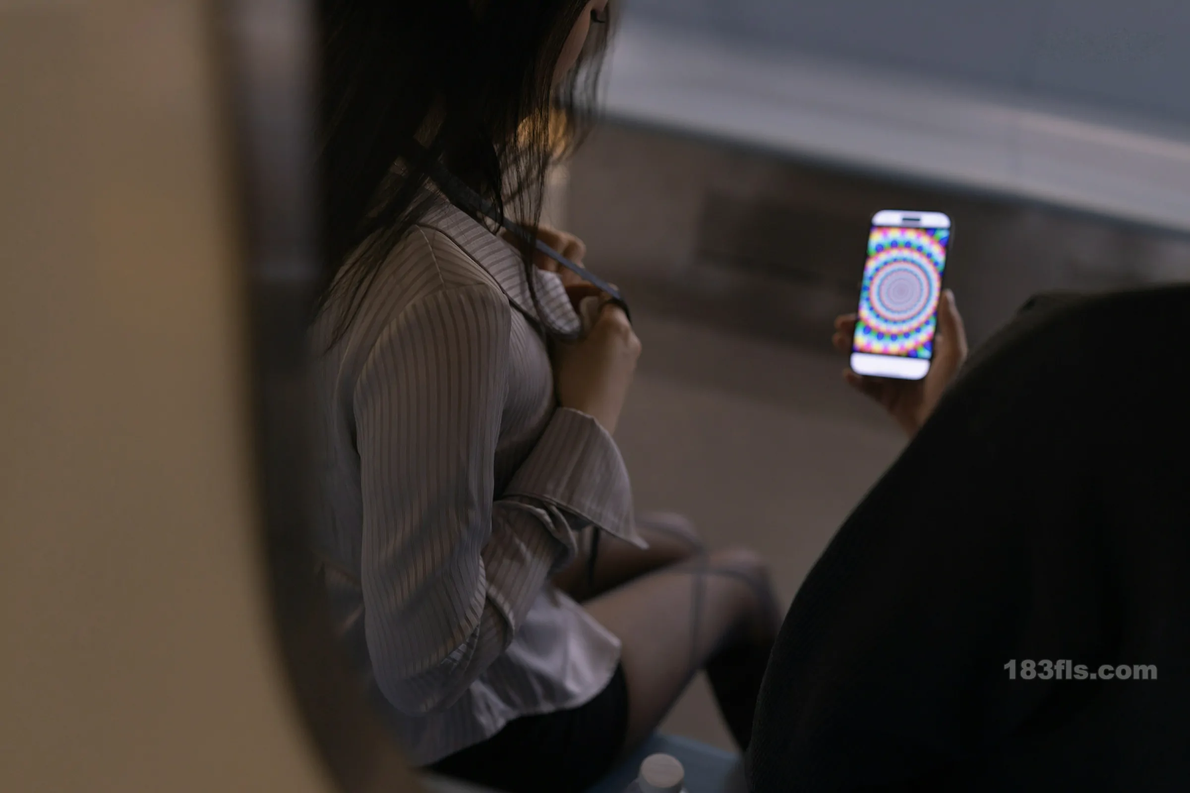 xiuren秀人网福利鱼子酱Fish大尺度私拍写真催眠地铁-第2张图片-宅男套图吧 xiuren秀人网福利鱼子酱Fish大尺度私拍写真催眠地铁-第2张图片-宅男套图吧