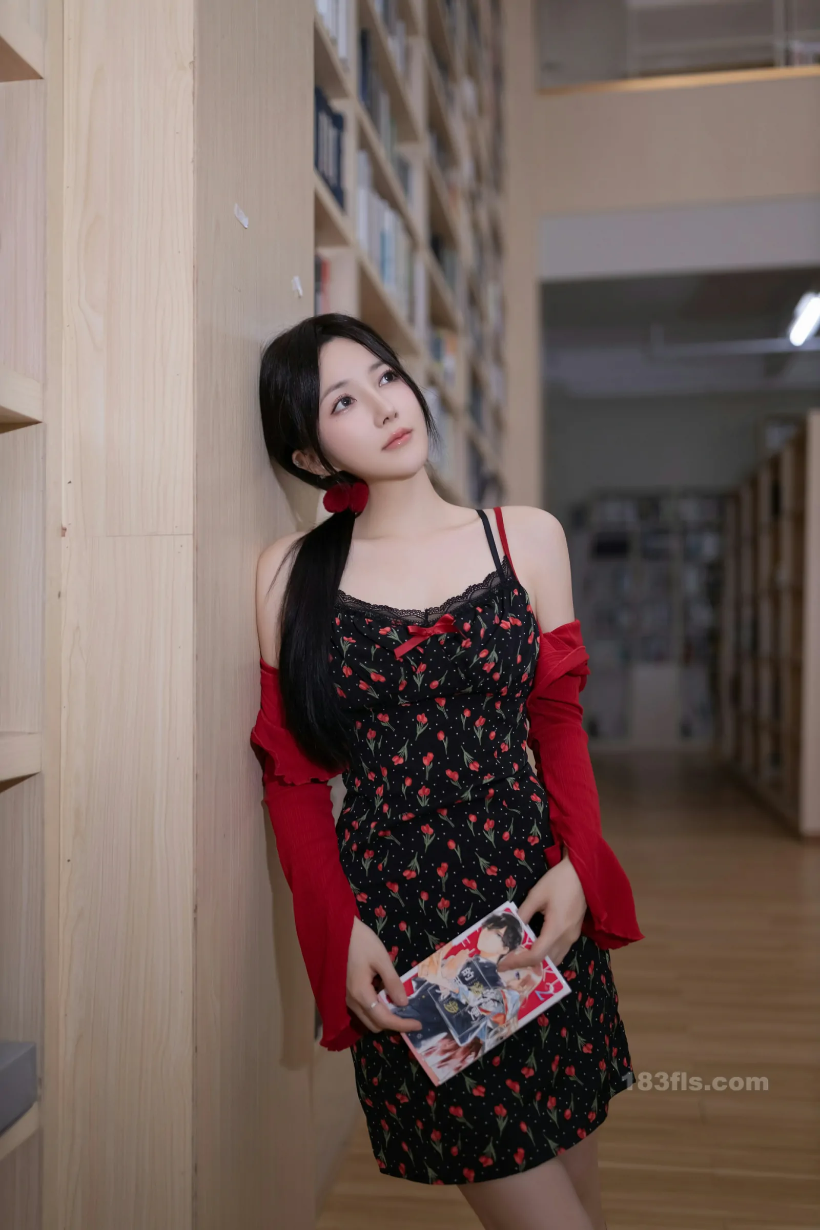 xiuren秀人网福利鱼子酱Fish大尺度私拍写真图书馆写真-第2张图片-宅男套图吧 xiuren秀人网福利鱼子酱Fish大尺度私拍写真图书馆写真-第2张图片-宅男套图吧