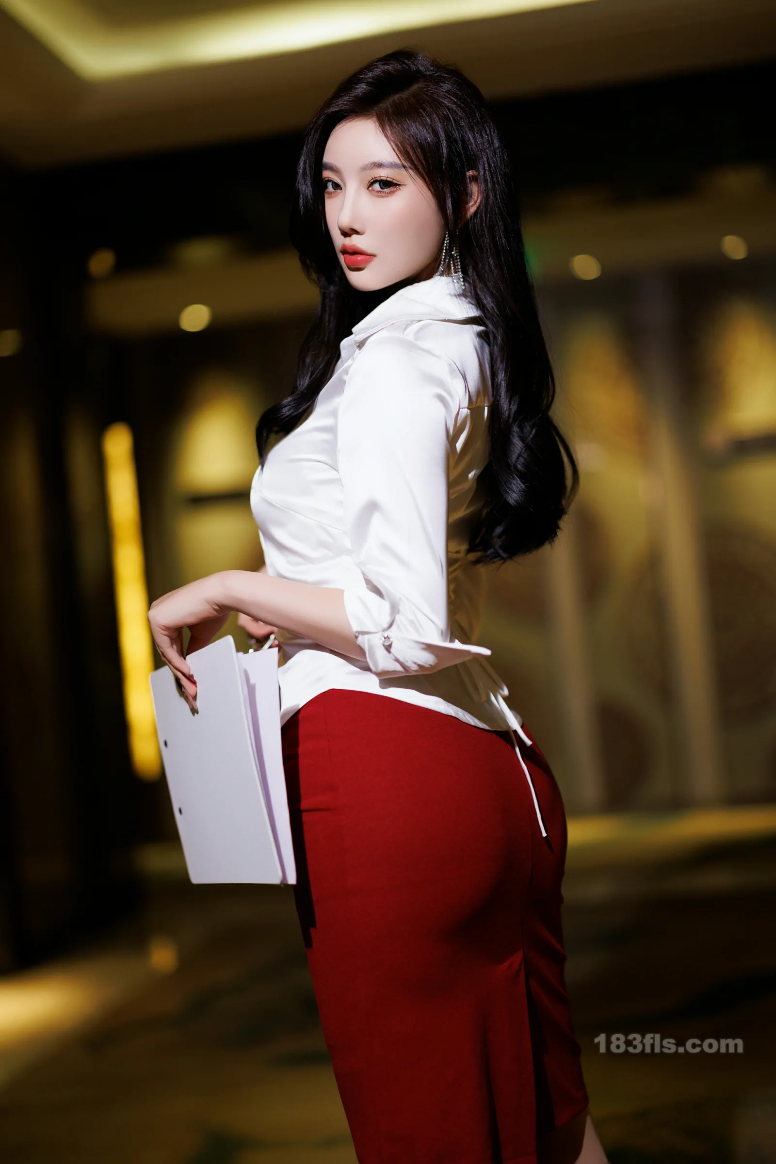 xiuren秀人网福利杨晨晨Yome大尺度私拍写真红色短裙-第4张图片-宅男套图吧 xiuren秀人网福利杨晨晨Yome大尺度私拍写真红色短裙-第4张图片-宅男套图吧