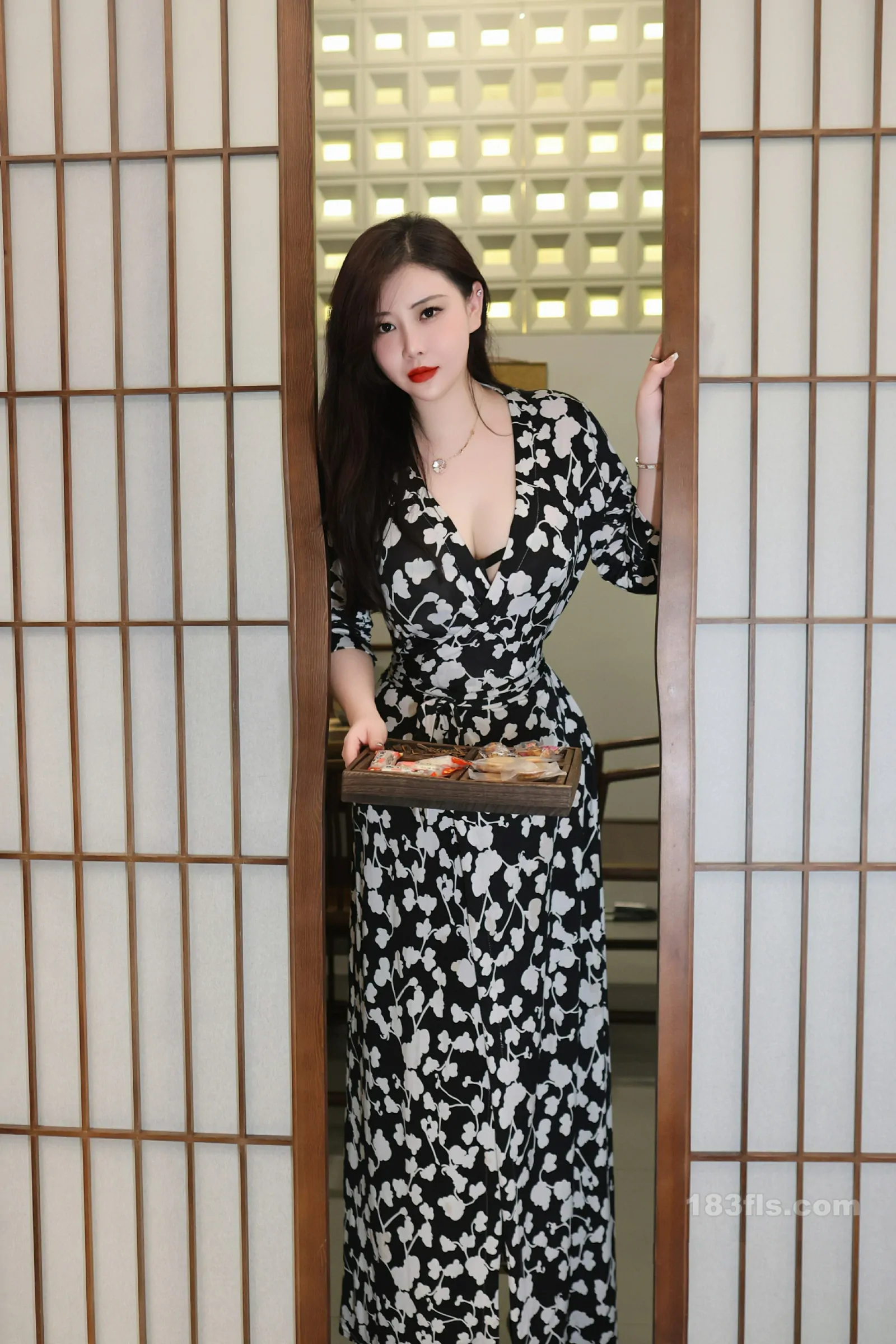 王婉悠Queen 私拍视图流出-第3张图片-宅男套图吧 王婉悠Queen 私拍视图流出-第3张图片-宅男套图吧