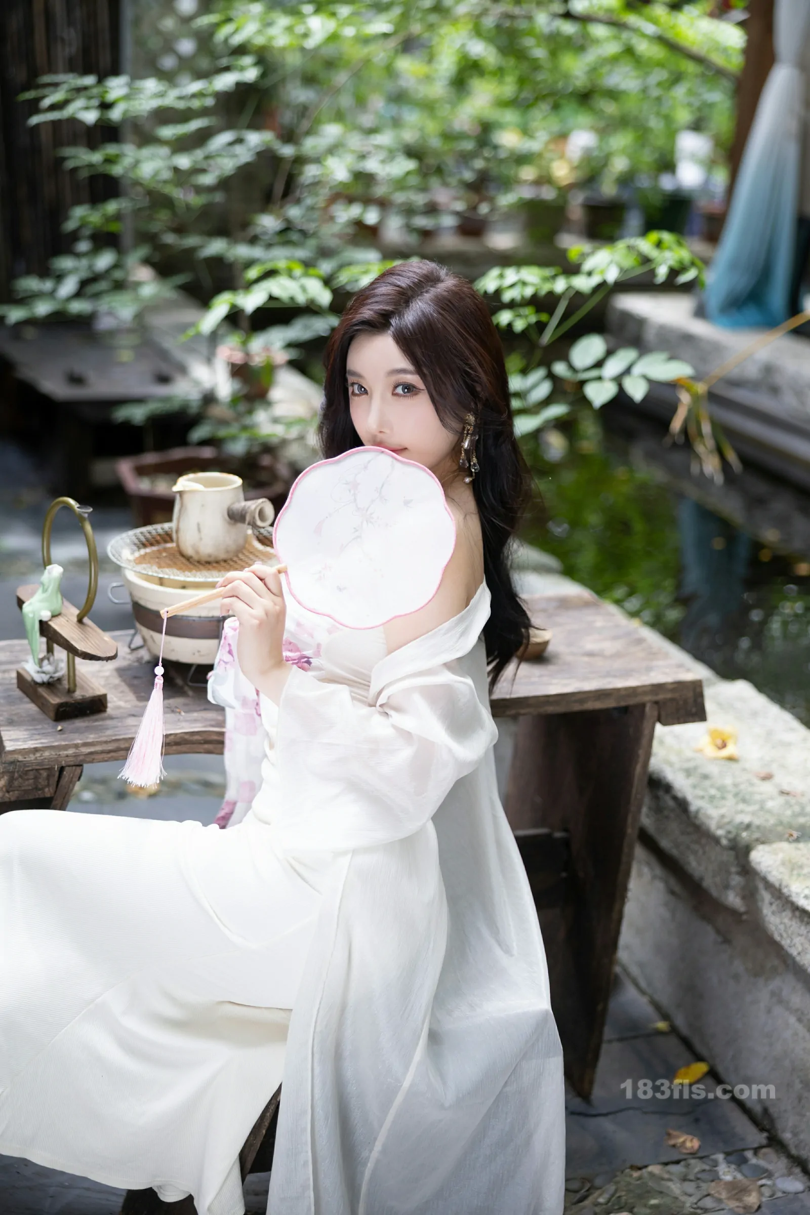 xiuren秀人网福利杨晨晨Yome大尺度私拍写真肉色丝袜-第5张图片-宅男套图吧