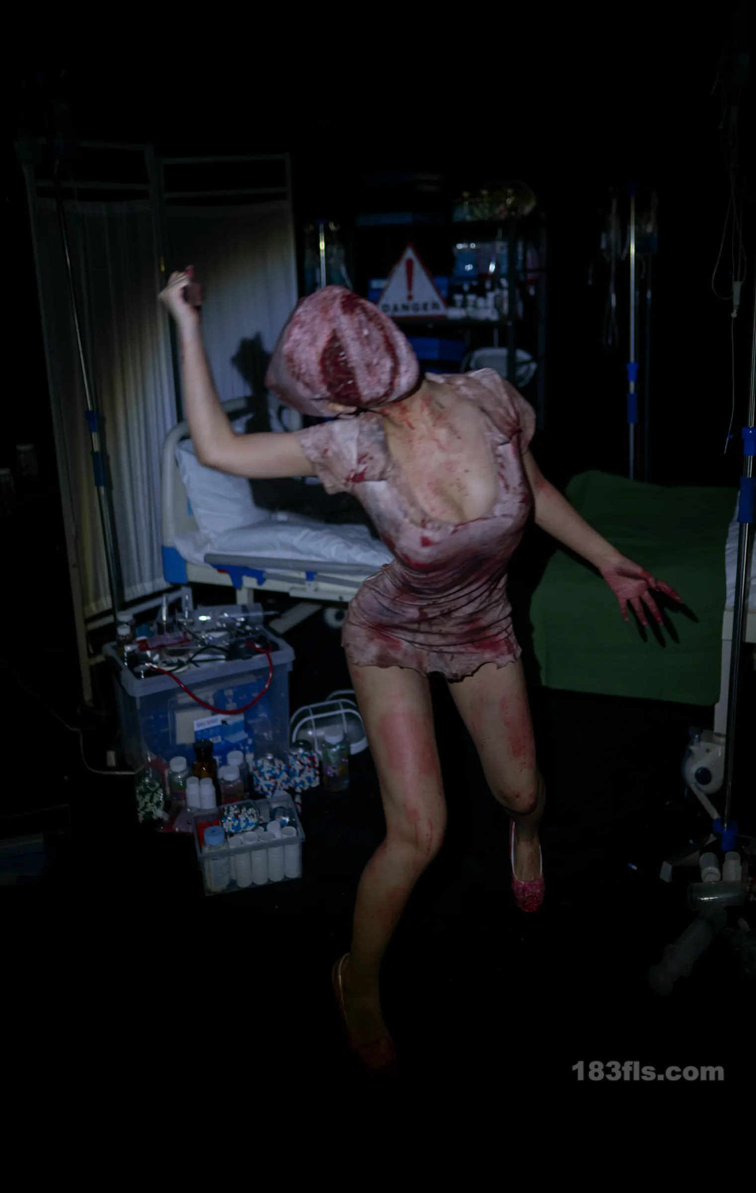 Bangni邦尼 - 寂静岭护士-第3张图片-宅男套图吧 Bangni邦尼 - 寂静岭护士-第3张图片-宅男套图吧