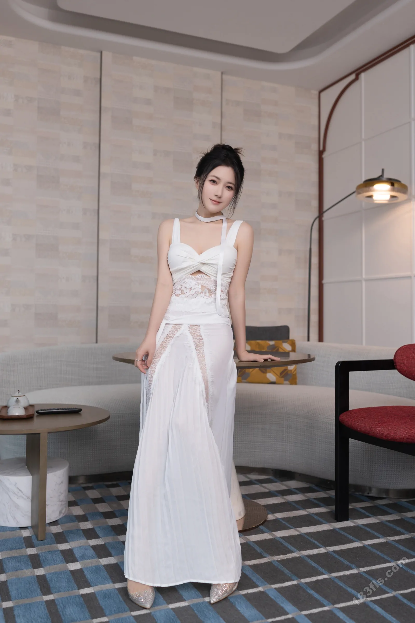 xiuren秀人网福利鱼子酱Fish大尺度私拍写真白裙-第3张图片-宅男套图吧 xiuren秀人网福利鱼子酱Fish大尺度私拍写真白裙-第3张图片-宅男套图吧