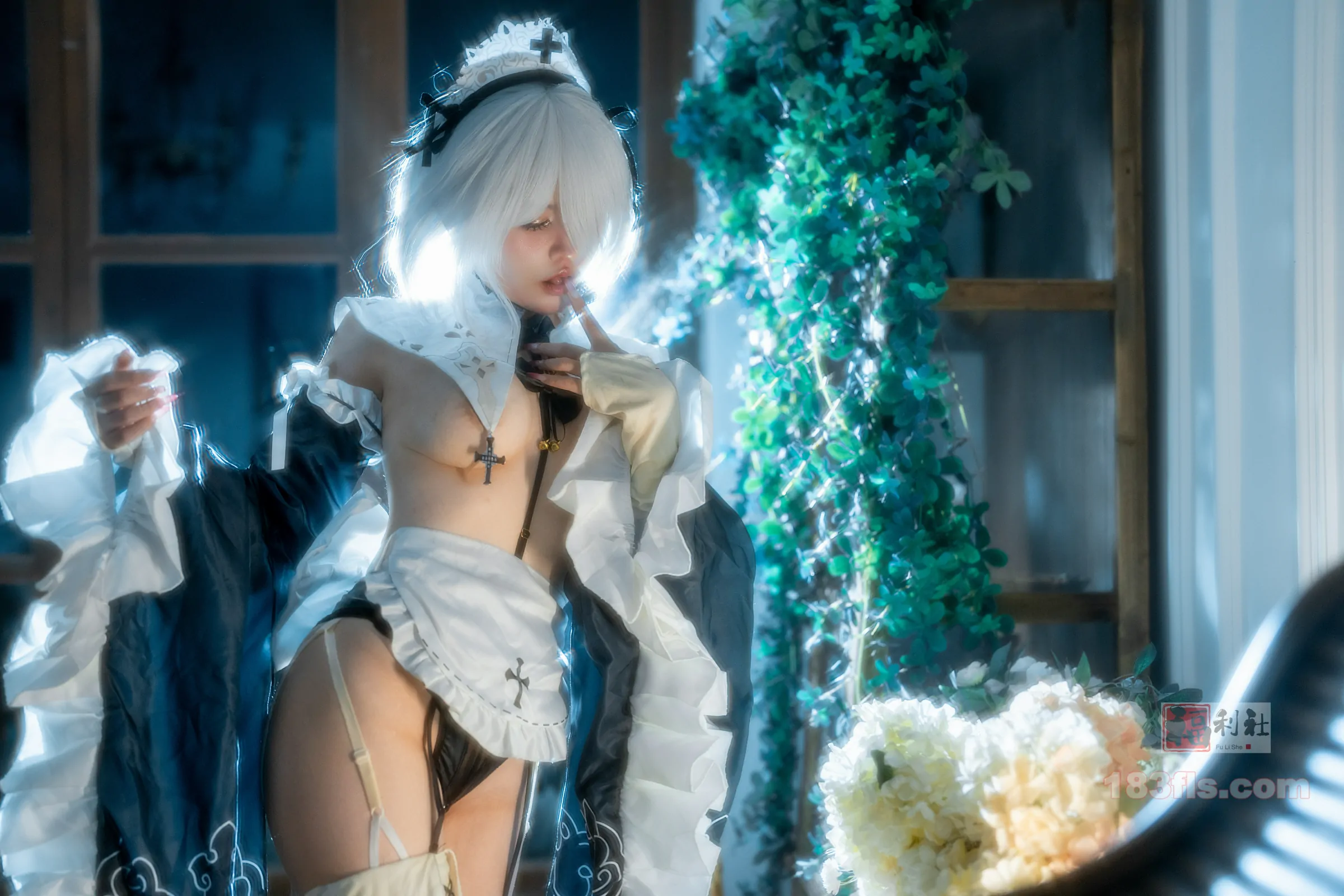 铁手叫兽 - 小u女仆+2b柔光-第2张图片-宅男套图吧