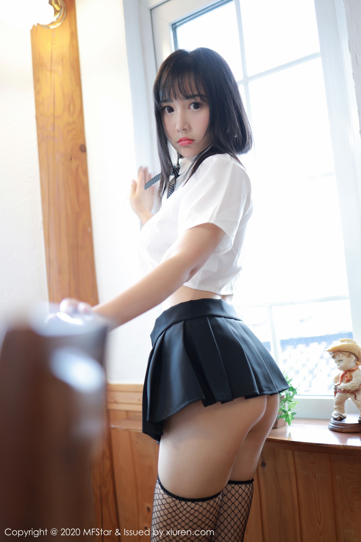 [MFStar模范学院]2020.01.13 VOL.255 徐微微mia[52+1P]-第3张图片-宅男套图吧