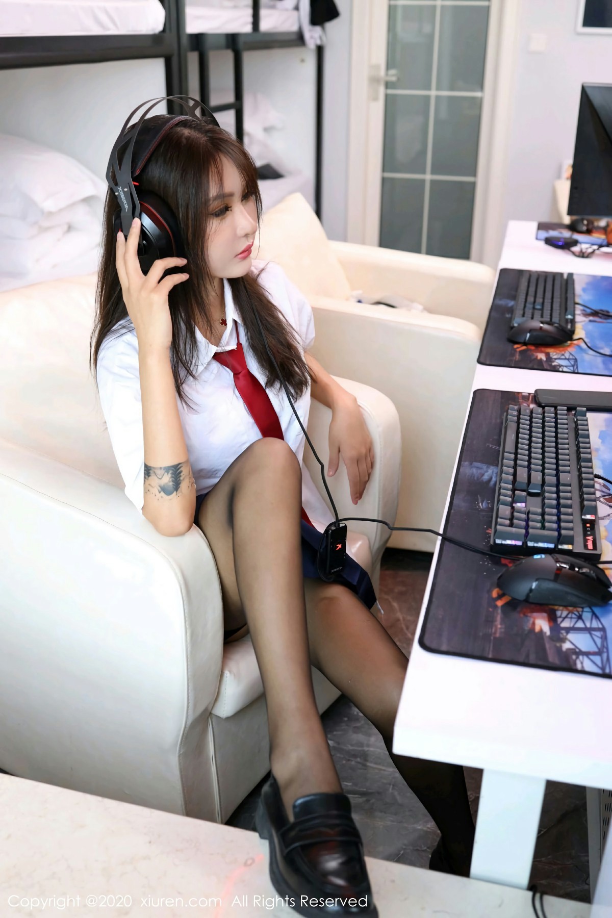[XiuRen秀人网] 2020.08.19 No.2461 Emily顾奈奈 [90+1P]-第2张图片-宅男套图吧