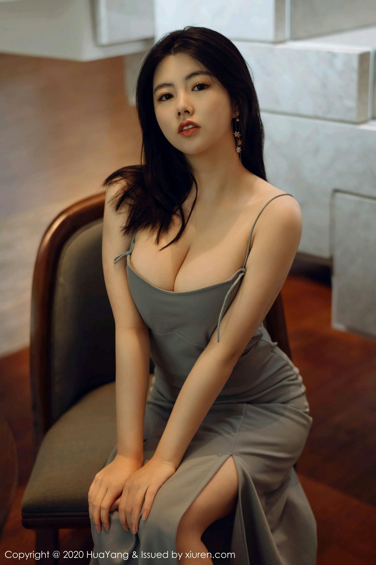 [HuaYang花漾写真] 2020.09.15 VOL.289 娜露Selena 吊裙深V [55+1P]-第4张图片-宅男套图吧