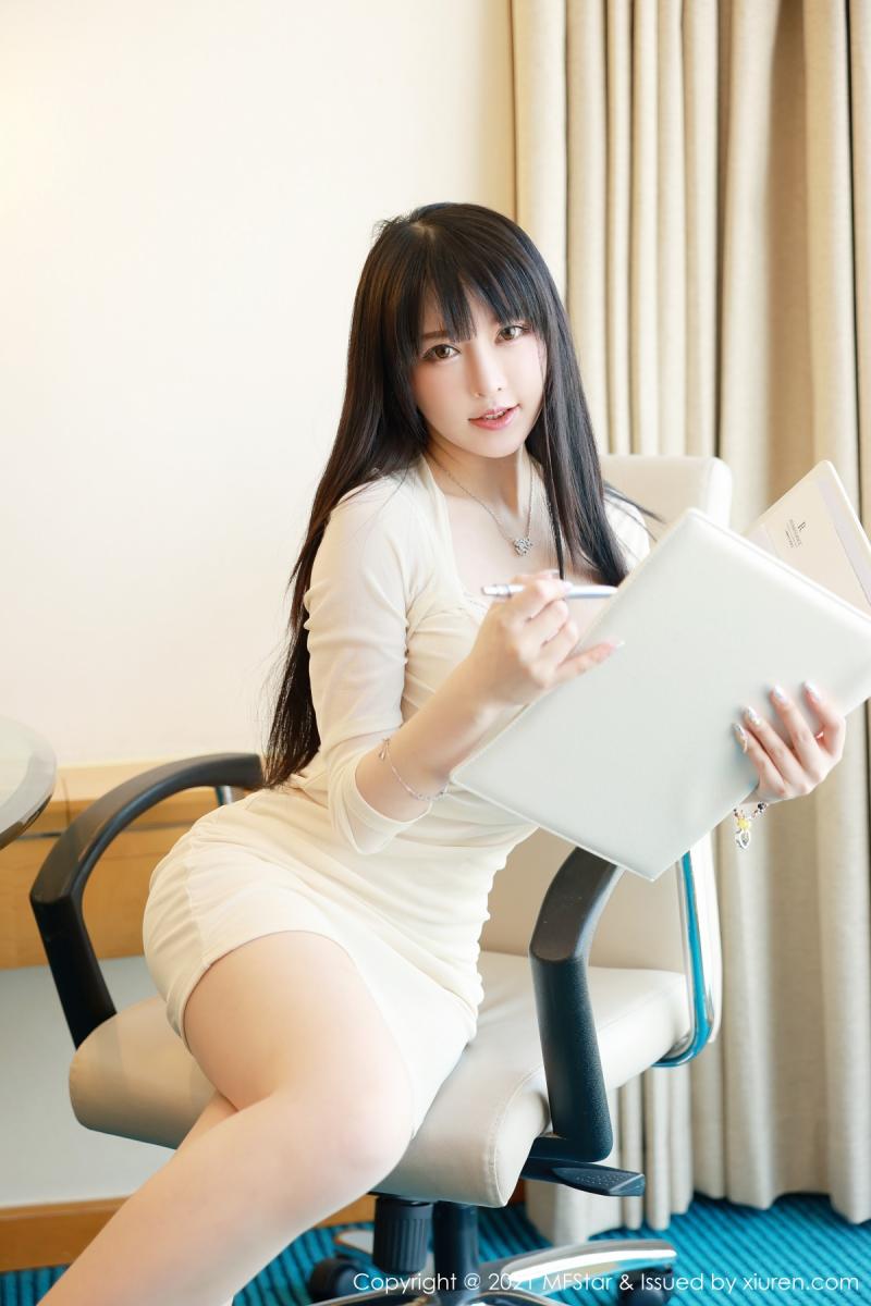 [MFStar模范学院] 2021.03.22 VOL.472 玉兔miki [56+1P]-第2张图片-宅男套图吧