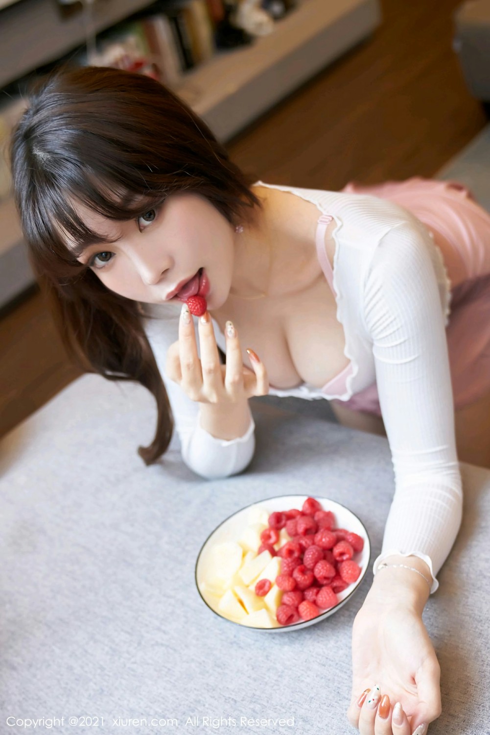 [XiuRen秀人网] 2021.04.25 No.3344 芝芝Booty [70+1P]-第3张图片-宅男套图吧