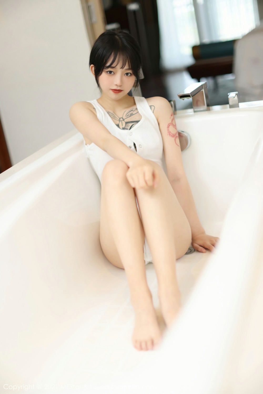 [MFStar模范学院] 2021.05.17 VOL.496 奶瓶子 [48+1P]-第2张图片-宅男套图吧