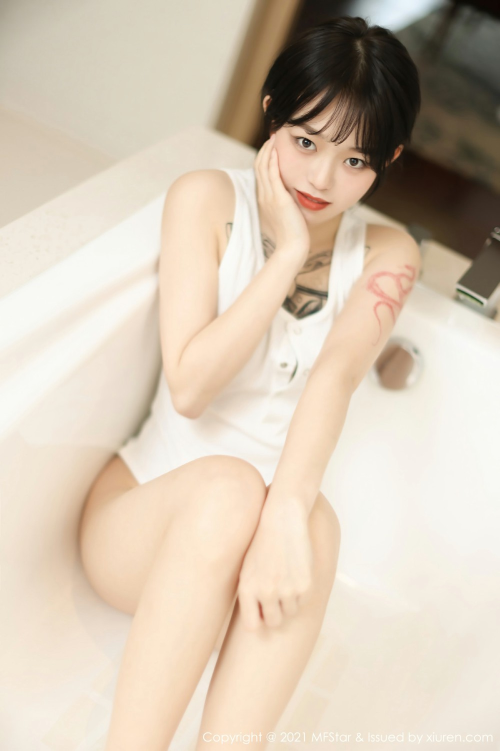 [MFStar模范学院] 2021.05.17 VOL.496 奶瓶子 [48+1P]-第3张图片-宅男套图吧