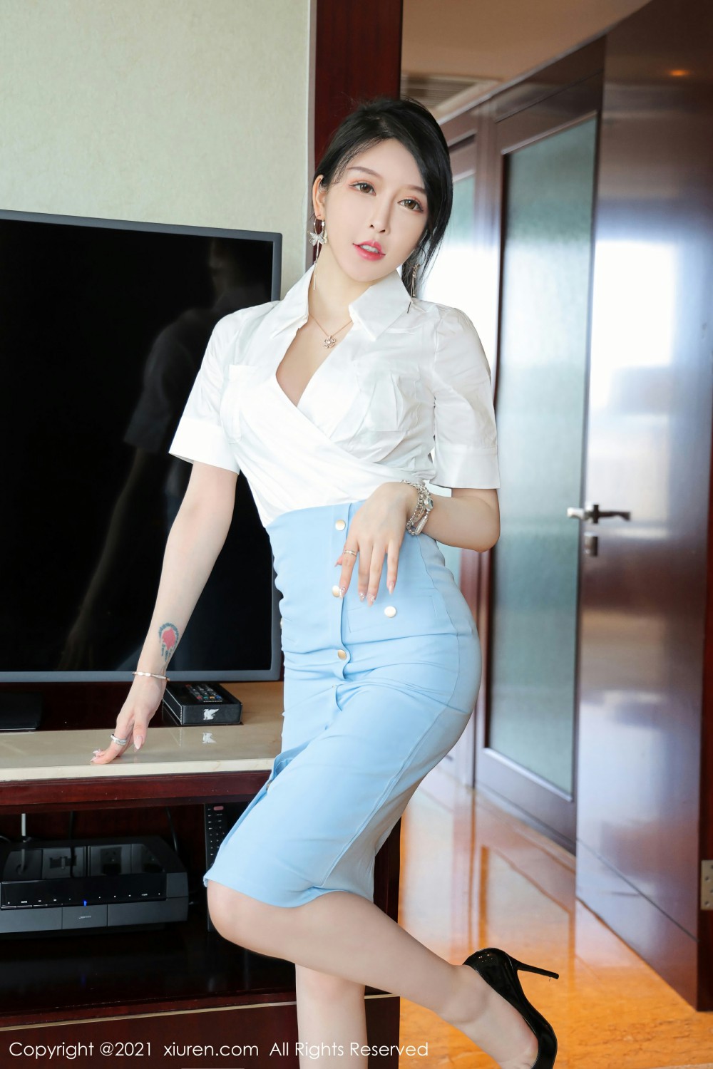 [XiuRen秀人网] 2021.08.18 No.3812 玉兔miki [54+1P]-第3张图片-宅男套图吧