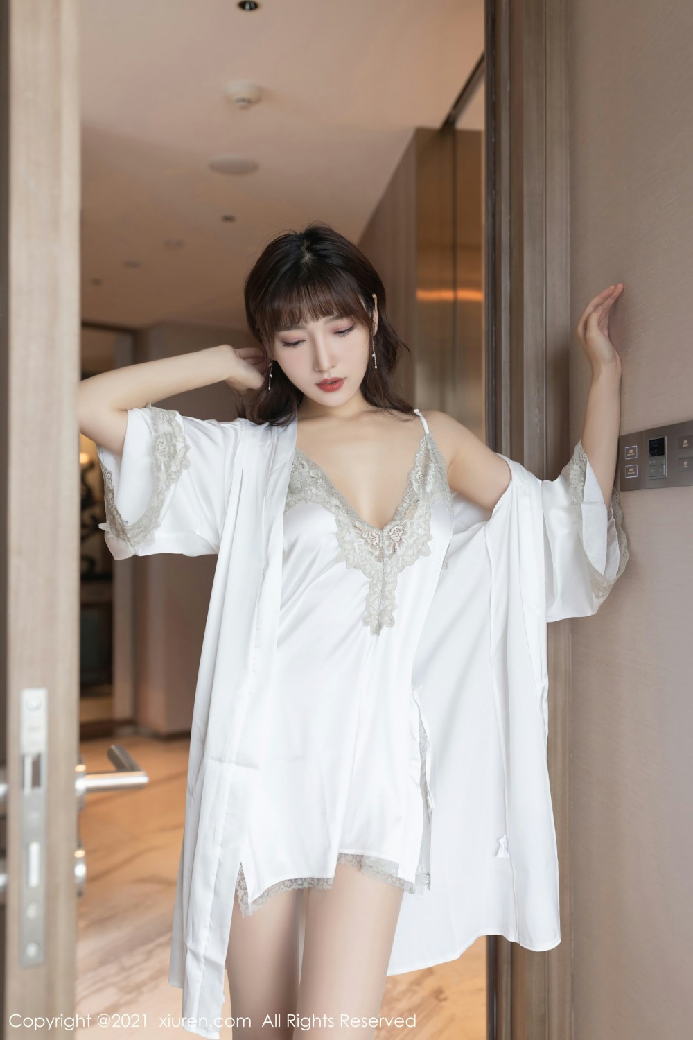 [XiuRen秀人网] 2021.08.26 No.3861 陆萱萱 [88+1P]-第2张图片-宅男套图吧