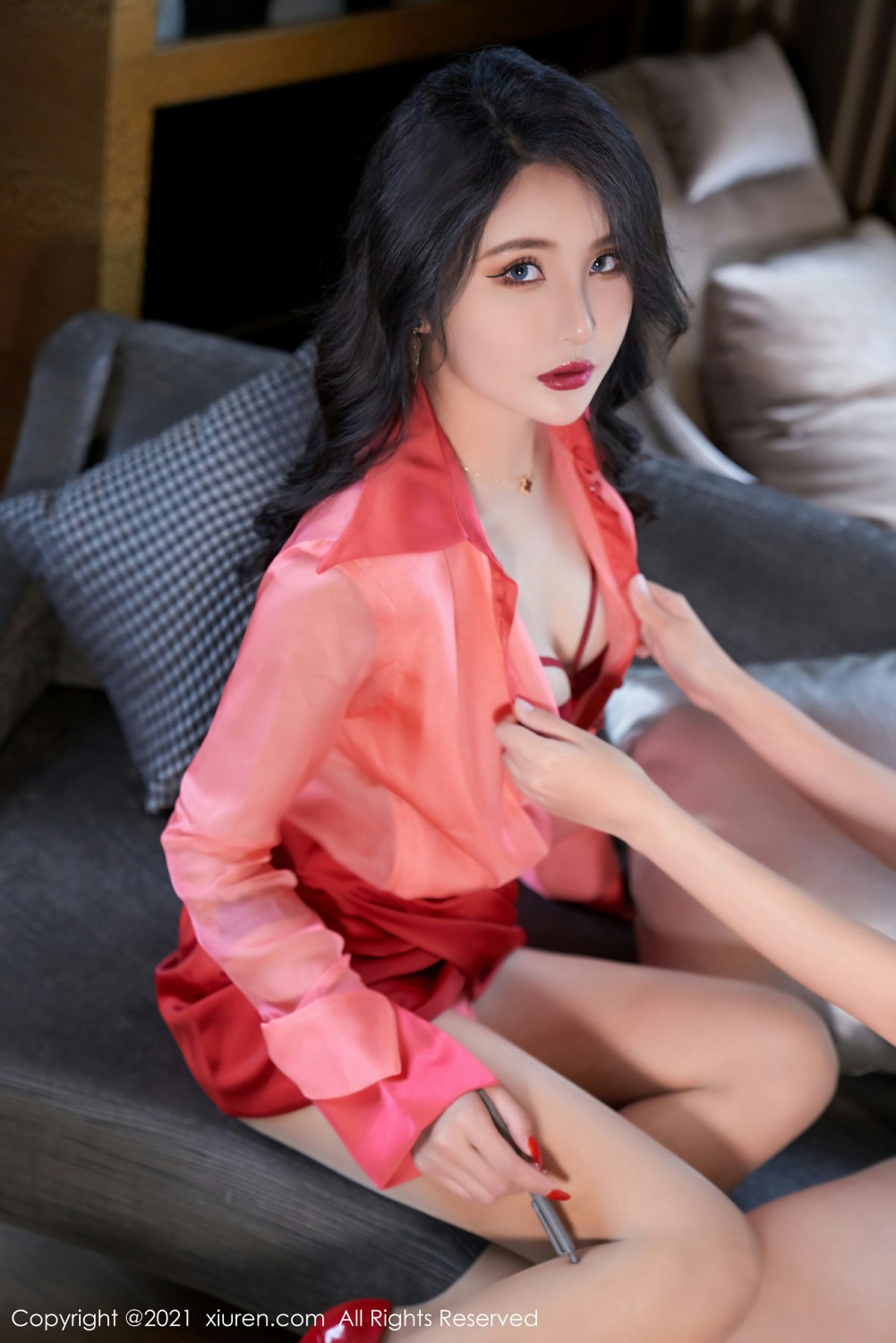 [XiuRen秀人网] 2021.09.08 No.3915 Emily尹菲 [64+1P]-第3张图片-宅男套图吧