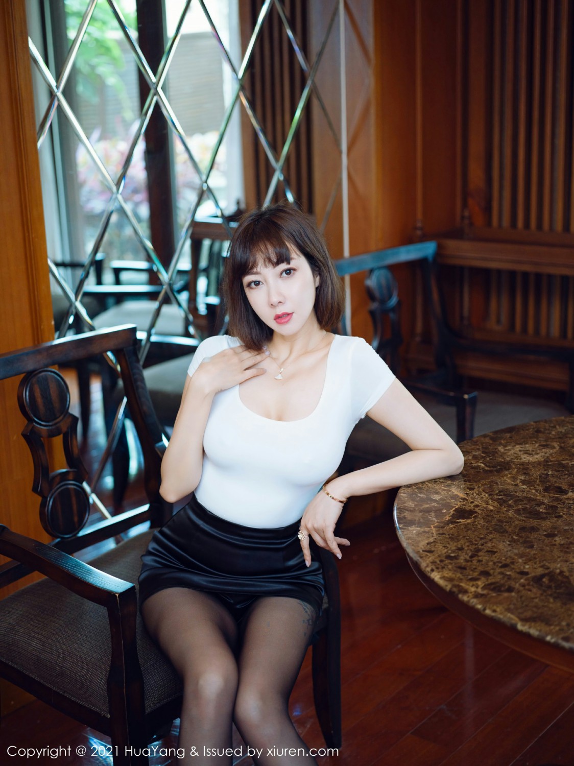 [HuaYang花漾写真] 2021.09.22 VOL.452 果儿Victoria [47+1P]-第3张图片-宅男套图吧