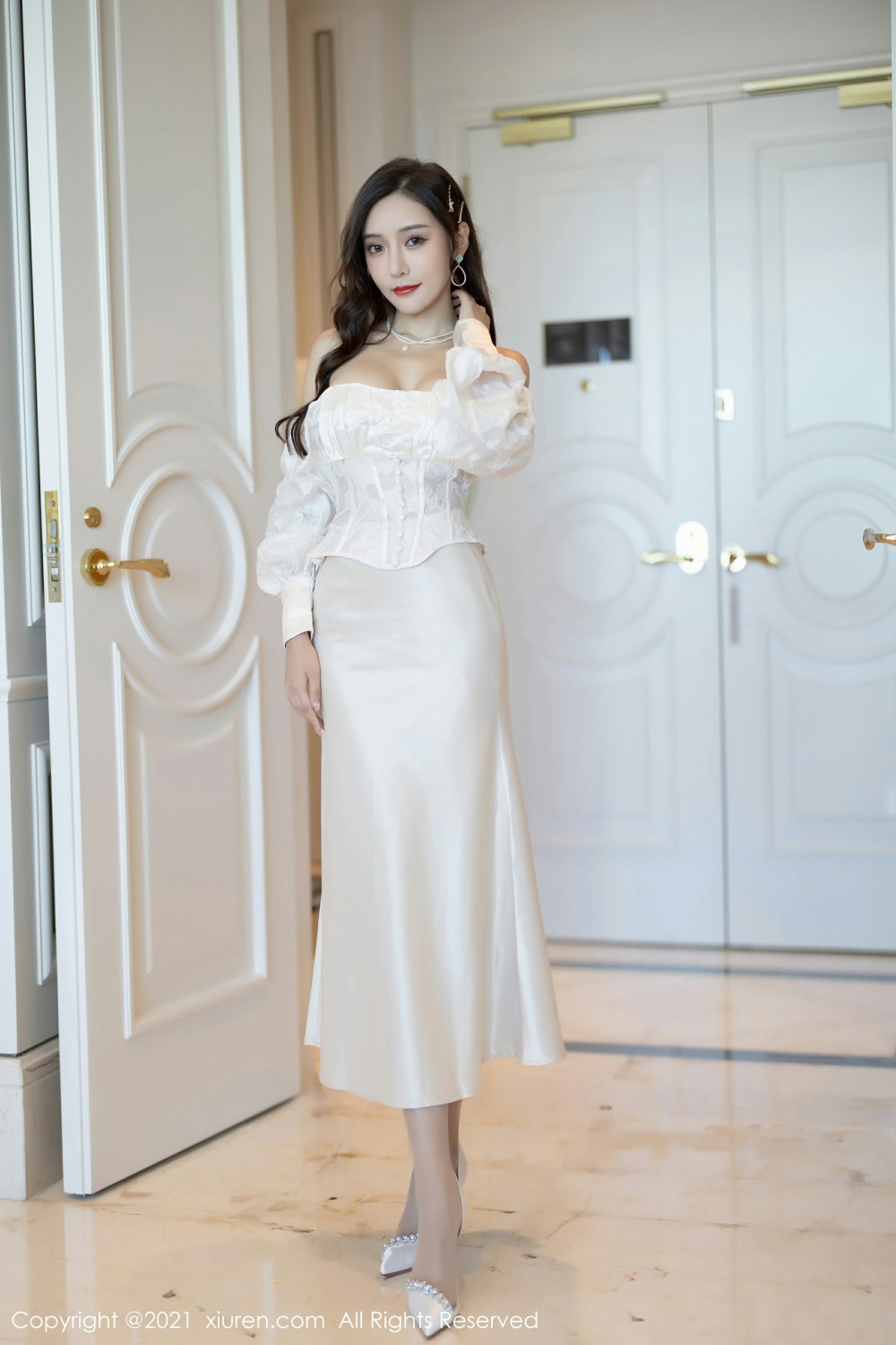 [XiuRen秀人网] 2021.10.28 No.4136 王馨瑶yanni [97+1P]-第3张图片-宅男套图吧