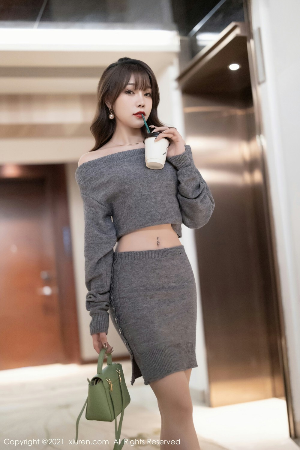 [XiuRen秀人网] 2021.11.18 No.4239 芝芝Booty [90+1P]-第3张图片-宅男套图吧