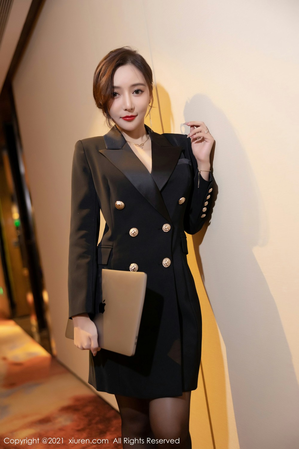 [XiuRen秀人网] 2021.12.02 No.4293 王馨瑶yanni 性感职业装 [81+1P]-第3张图片-宅男套图吧