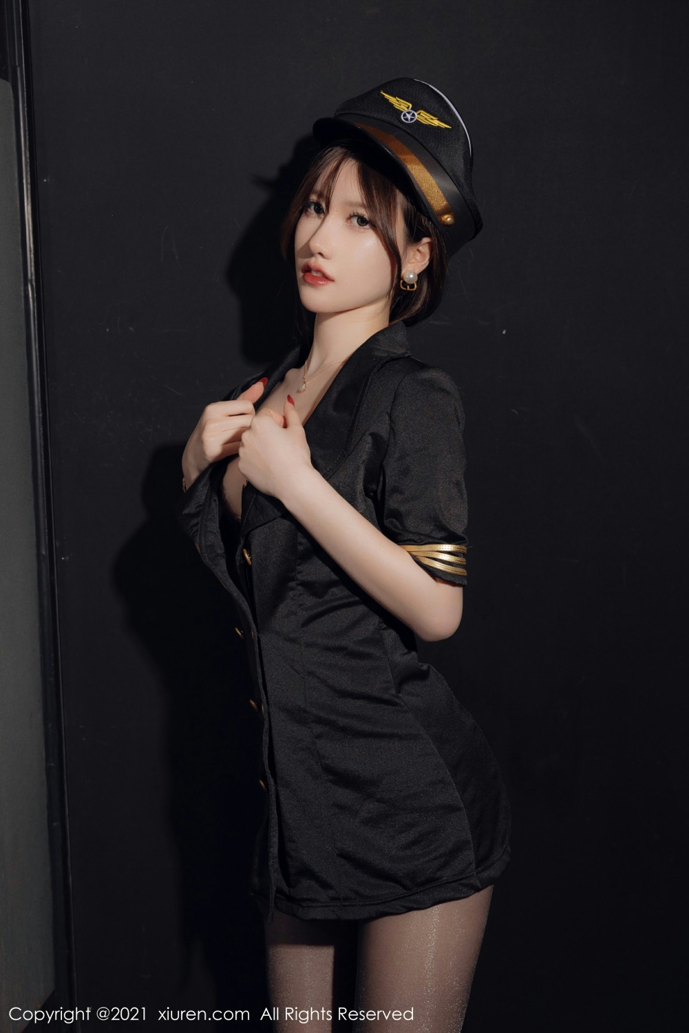 [XiuRen秀人网] 2021.12.17 No.4355 美桃酱 制服黑丝 [63+1P]-第3张图片-宅男套图吧
