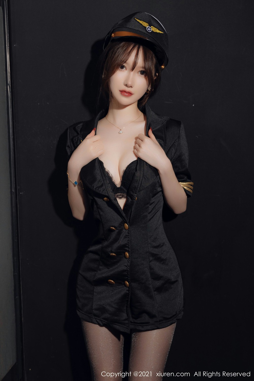 [XiuRen秀人网] 2021.12.17 No.4355 美桃酱 制服黑丝 [63+1P]-第2张图片-宅男套图吧