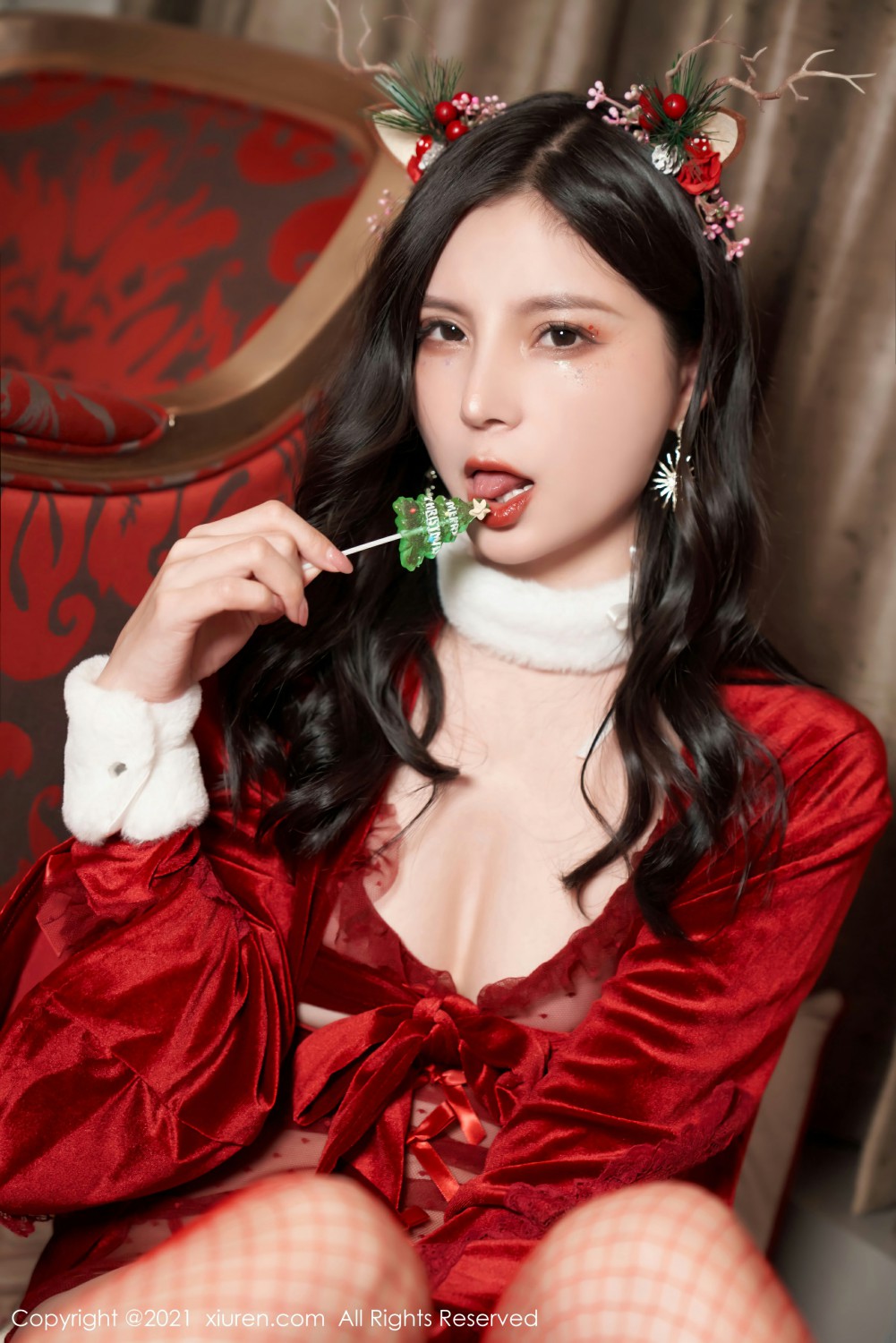 [XiuRen秀人网] 2021.12.23 No.4377 小蛮妖Yummy 圣诞写真 [83+1P]-第3张图片-宅男套图吧