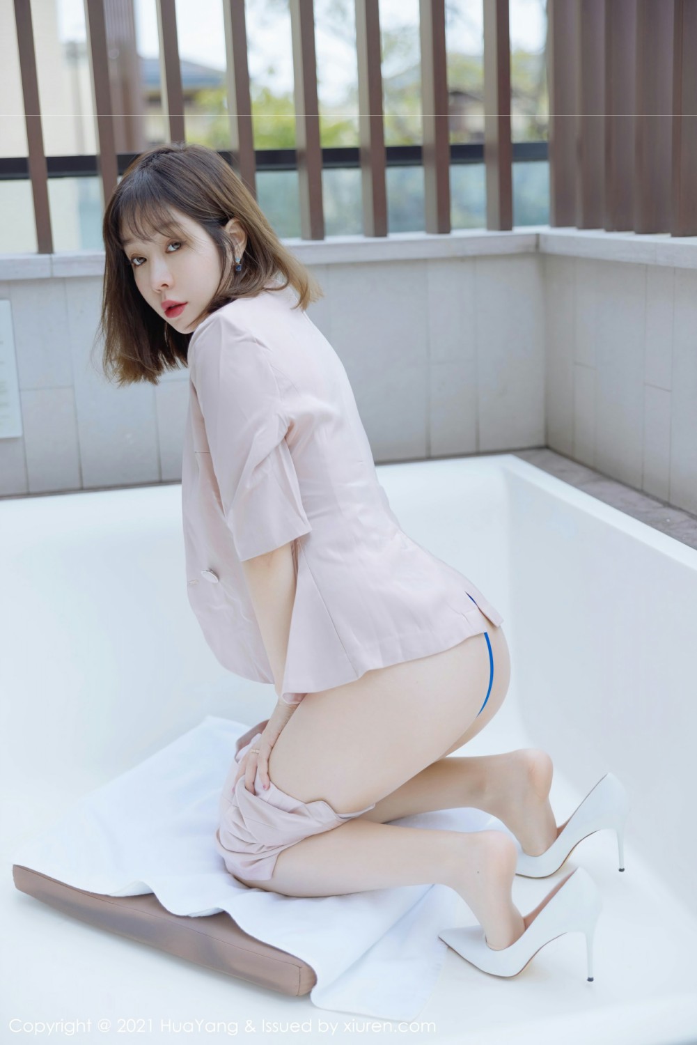 [HuaYang花漾写真] 2021.12.27 VOL.476 王雨纯 粉丝外套 [43+1P]-第3张图片-宅男套图吧