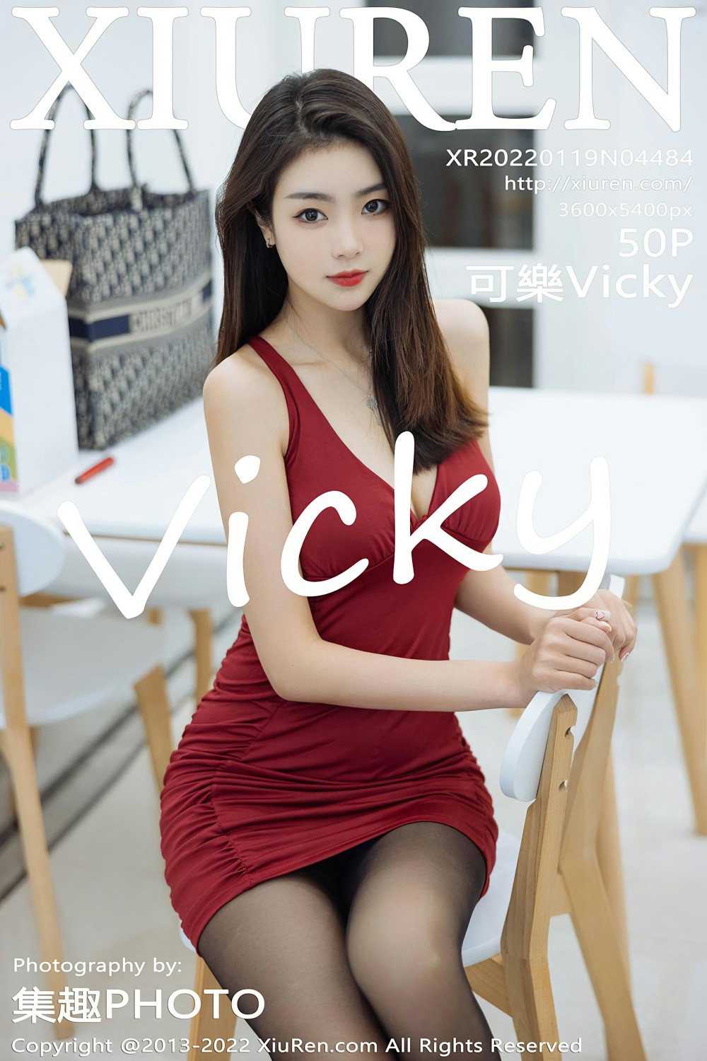 [XiuRen秀人网] 2022.01.19 No.4484 可樂Vicky 魅惑黑丝 [50+1P]-第1张图片-宅男套图吧