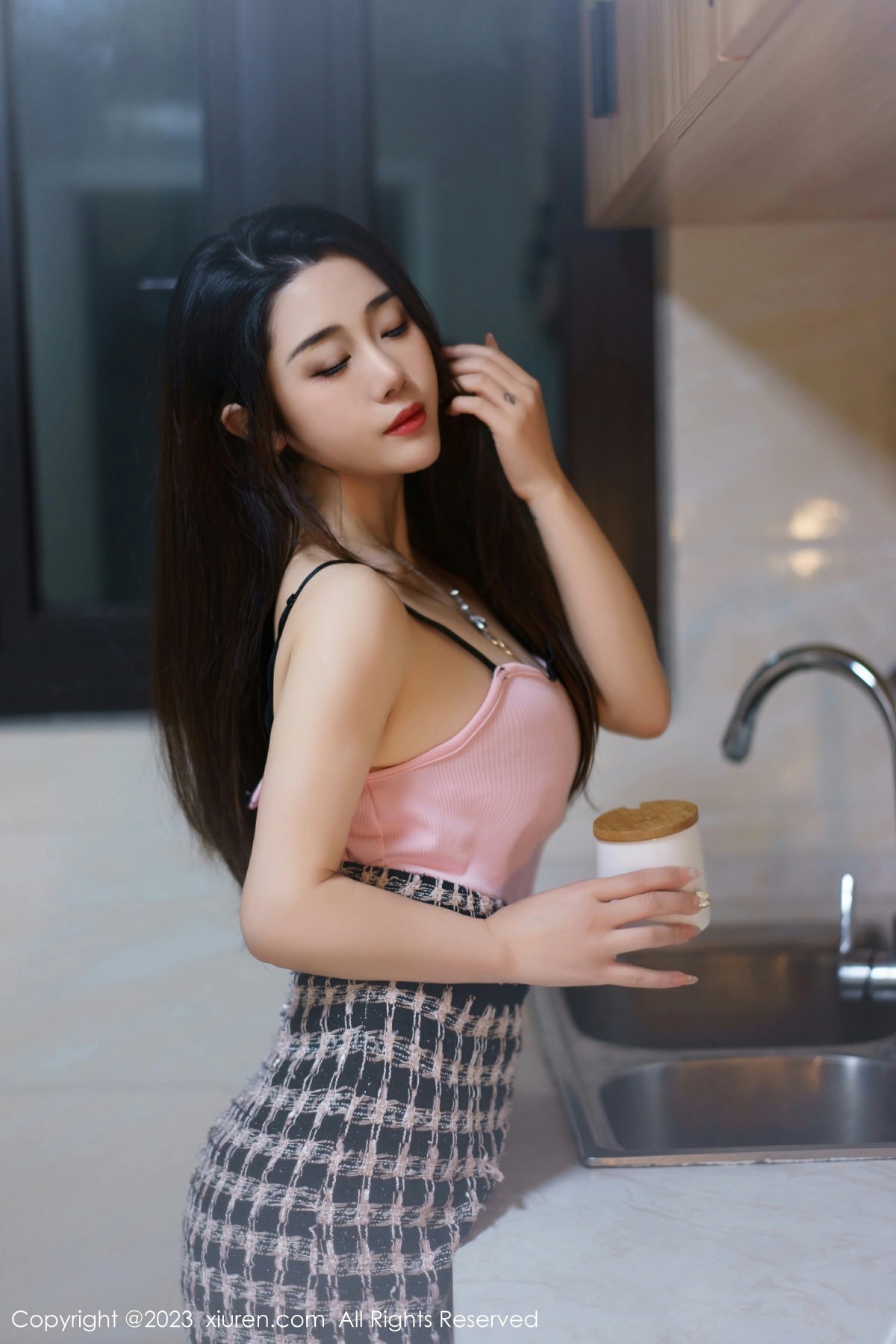 [XiuRen秀人网] 2023.05.25 No.6799 严利娅Yuliya [67+1P]-第2张图片-宅男套图吧