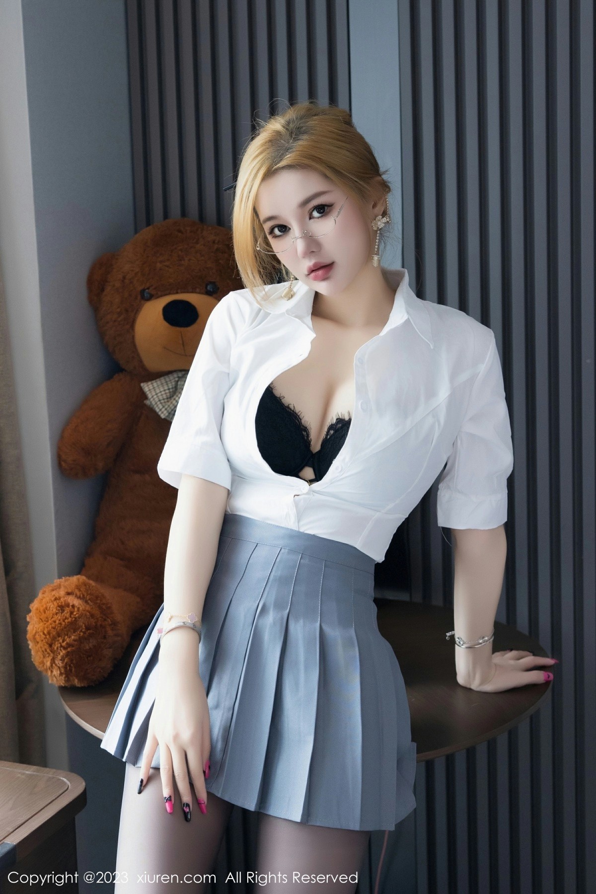 [XiuRen秀人网] 2023.06.01 No.6836 杨可可coco [91+1P]-第2张图片-宅男套图吧