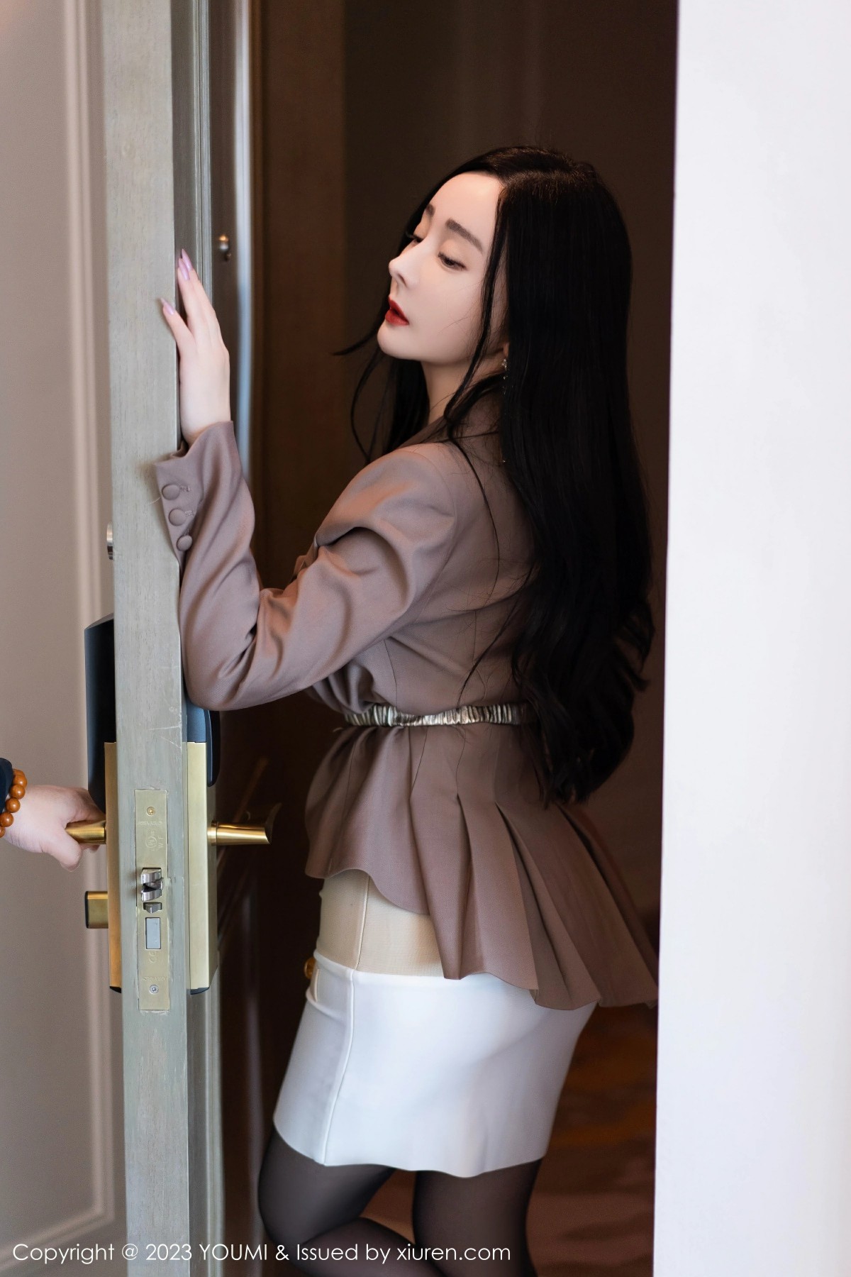 [YOUMI尤蜜荟] 2023.06.12 VOL.950 允爾 [73+1P]-第4张图片-宅男套图吧