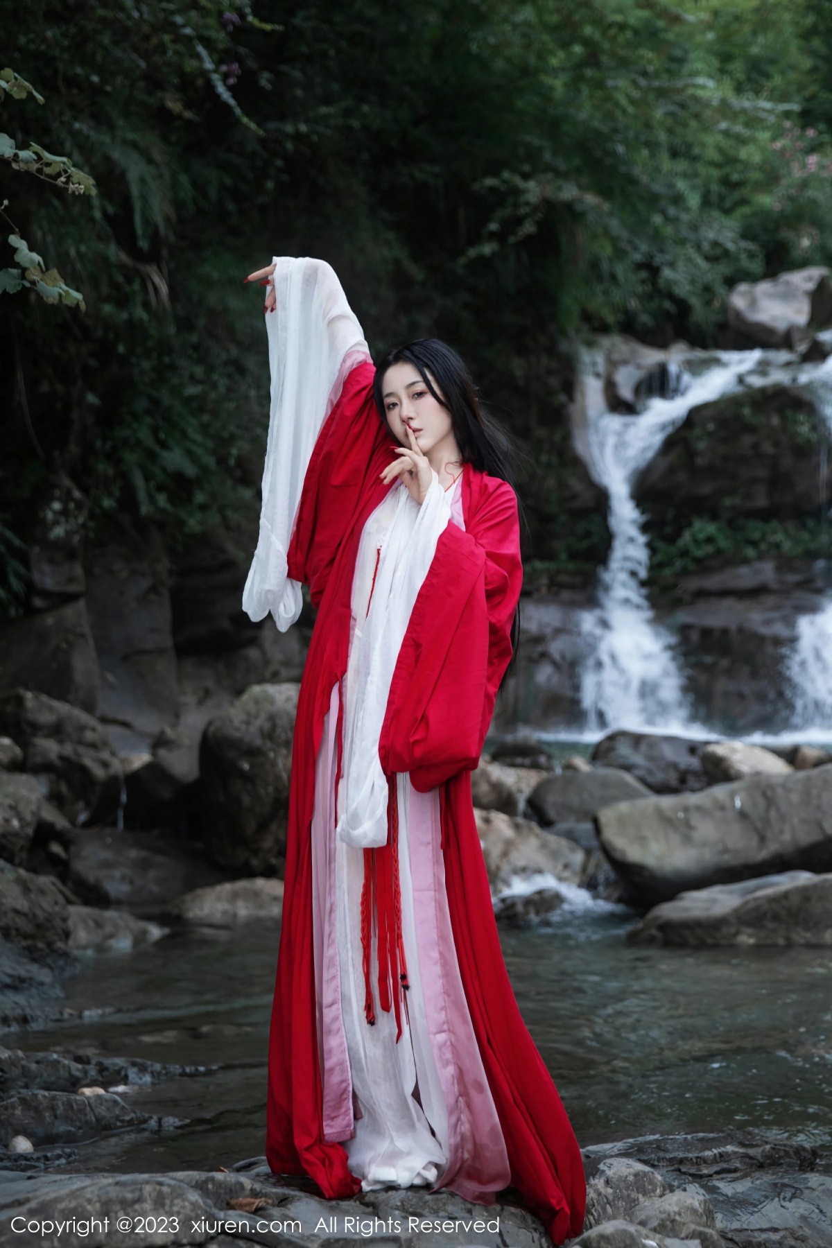 [XiuRen秀人网] 2023.08.28 No.7295 严利娅Yuliya [89+1P]-第6张图片-宅男套图吧