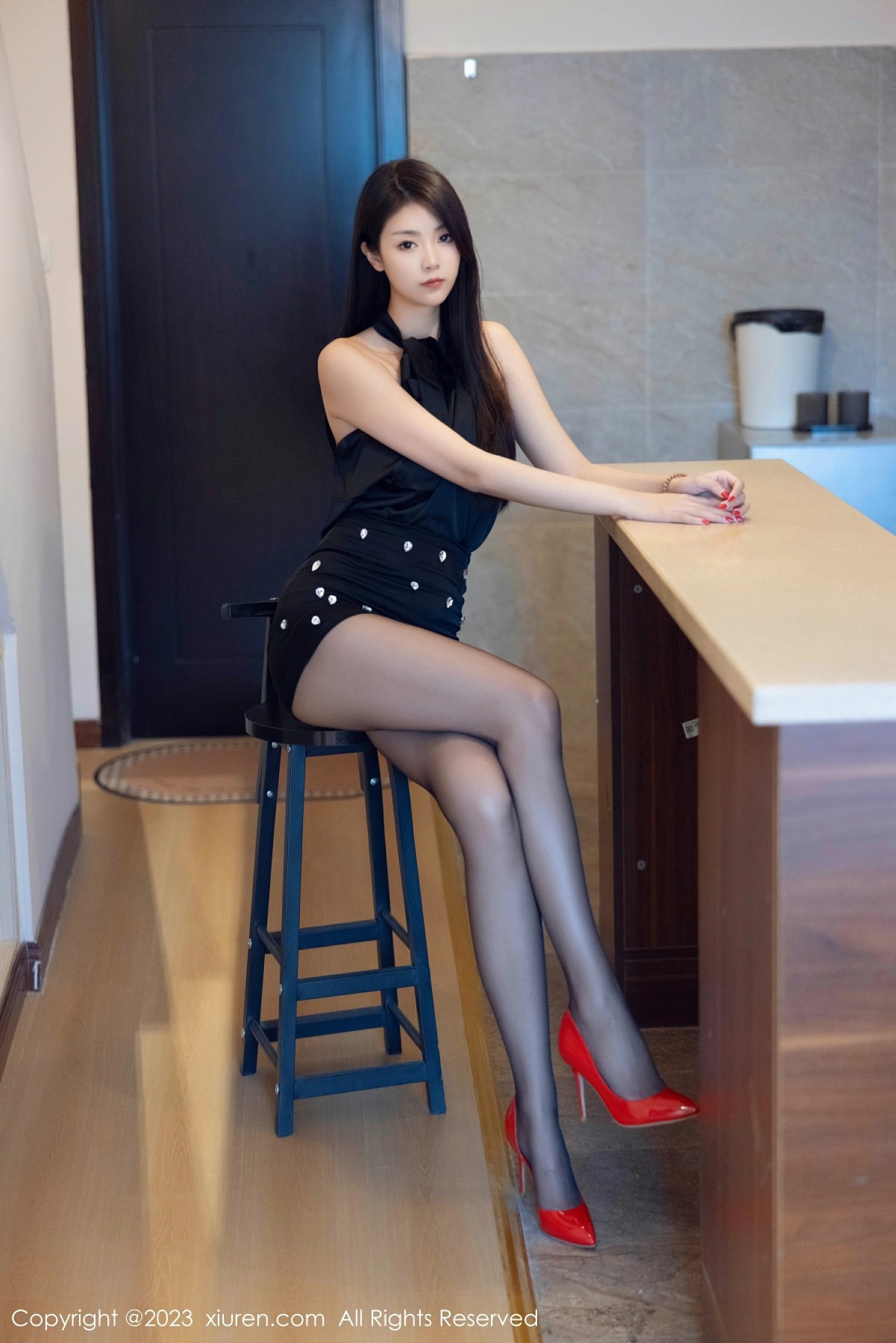 [XiuRen秀人网] 2023.10.19 No.7535 可樂Vicky [82+1P]-第6张图片-宅男套图吧