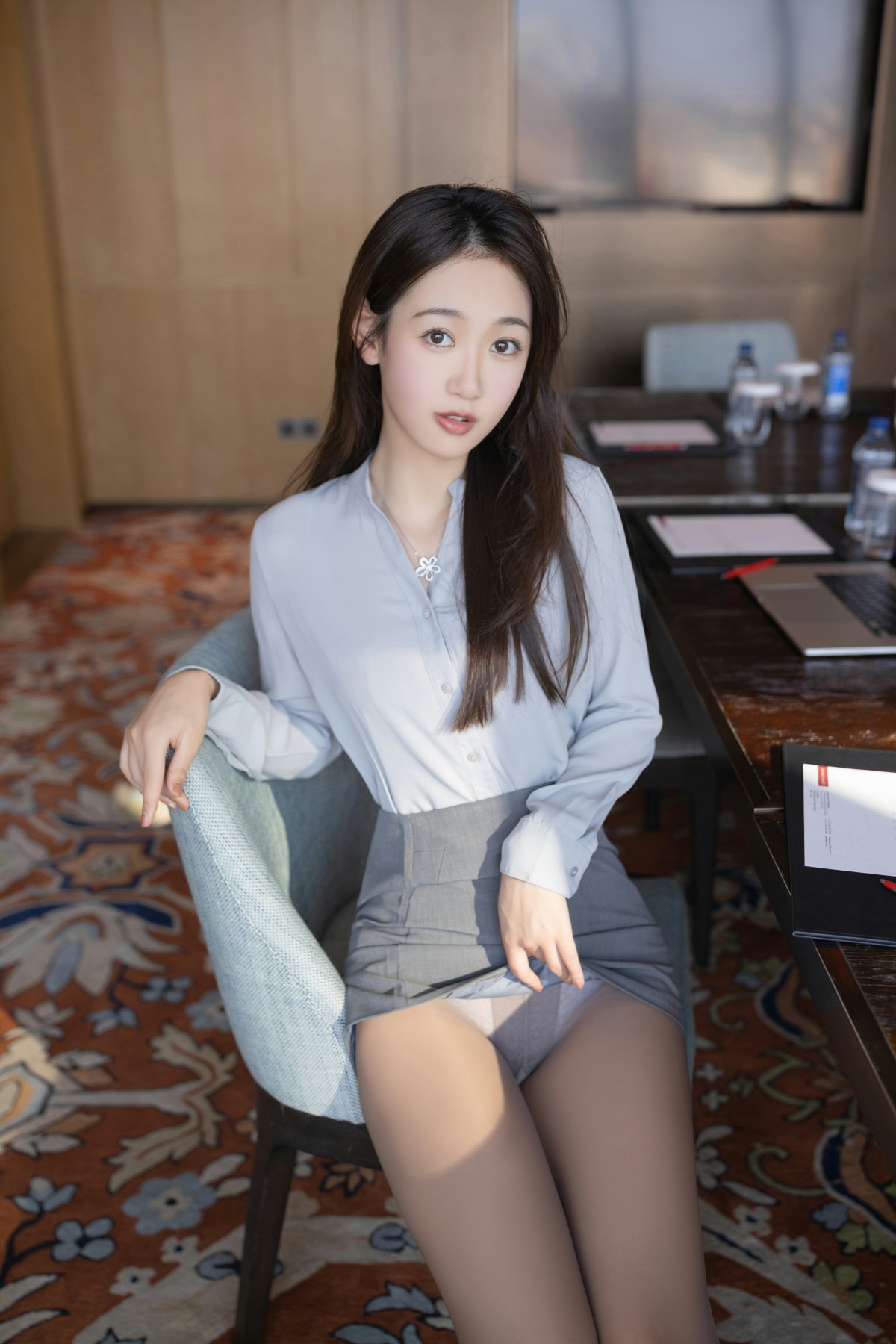 唐安琪 - 会议室内购套图 [80P-833MB]-第4张图片-宅男套图吧