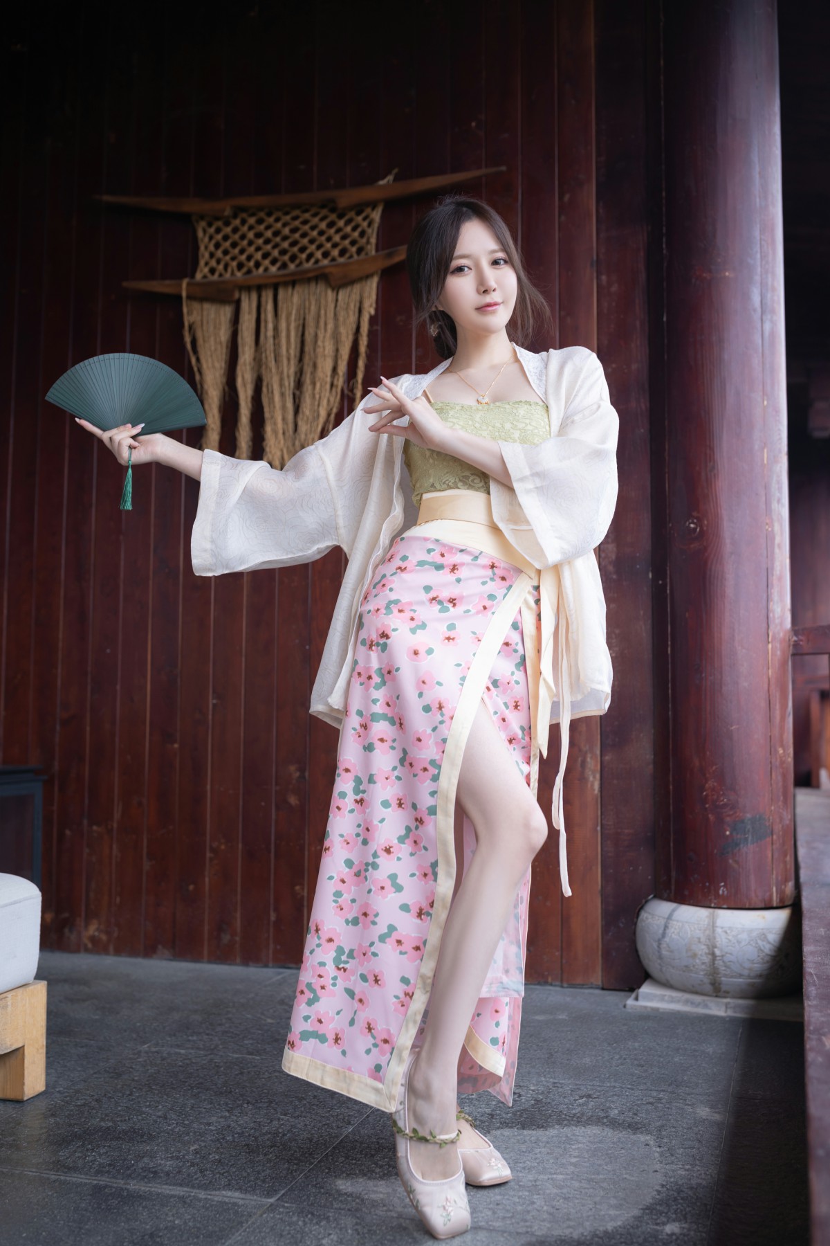 鱼子酱Fish - 紫色吊带长裙内购套图 [118P-1.43G]-第4张图片-宅男套图吧